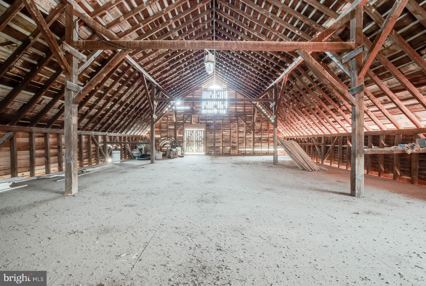 6227 6227 LIBERTY RD