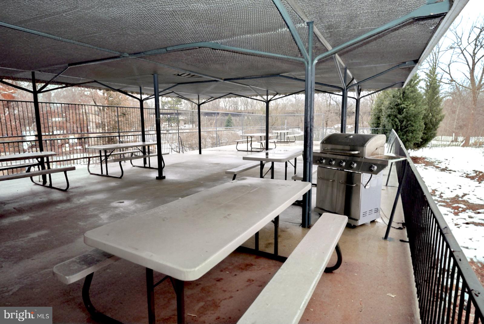 GROSVENOR PARK - Residential Lease