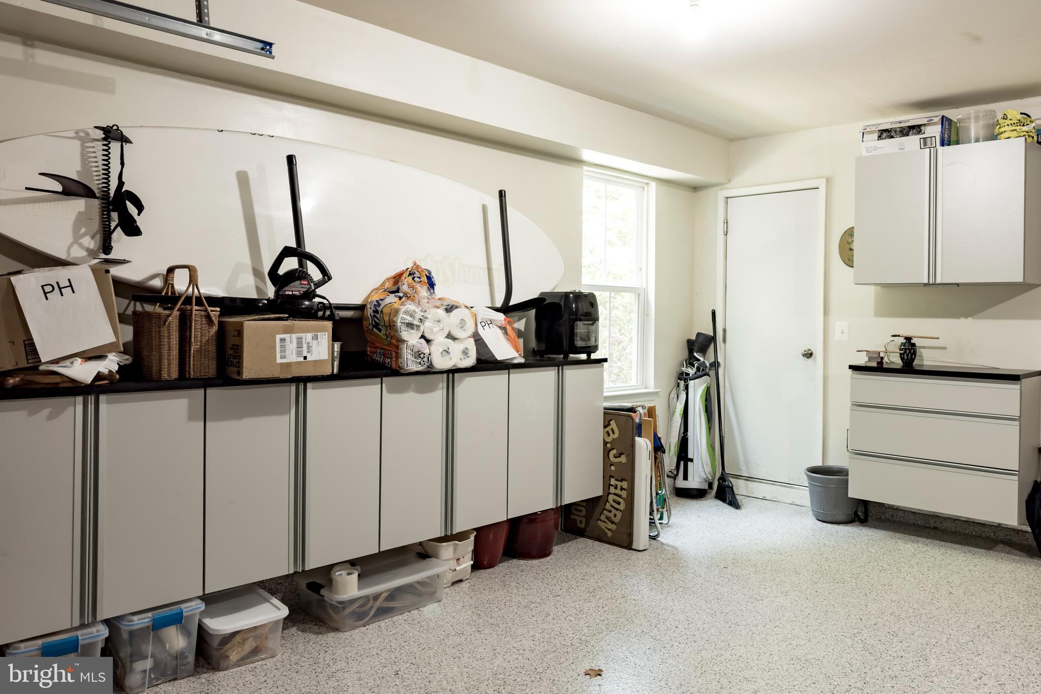 VILLAGE GREENS - Residential