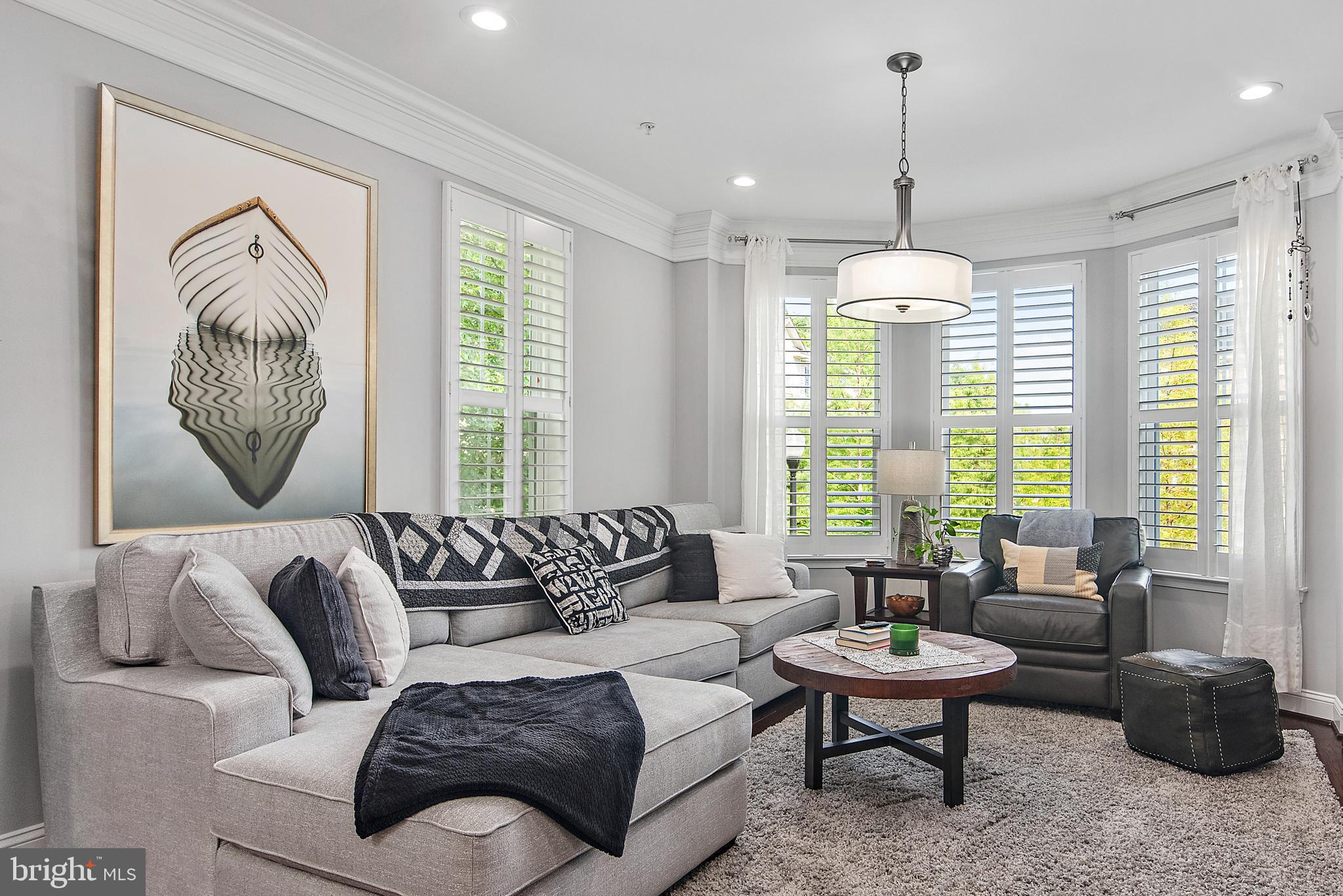 VILLAGE GREENS - Residential