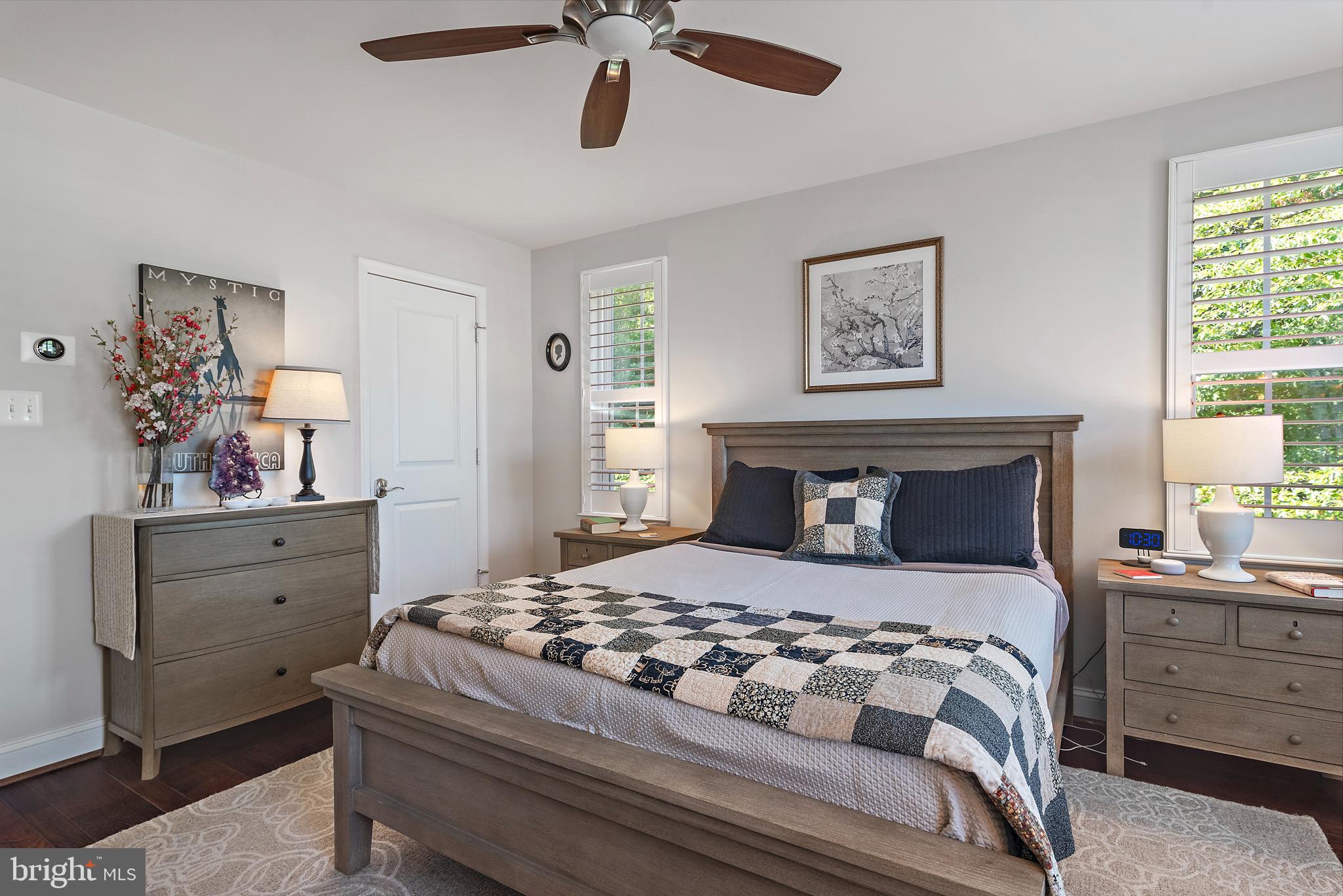 VILLAGE GREENS - Residential