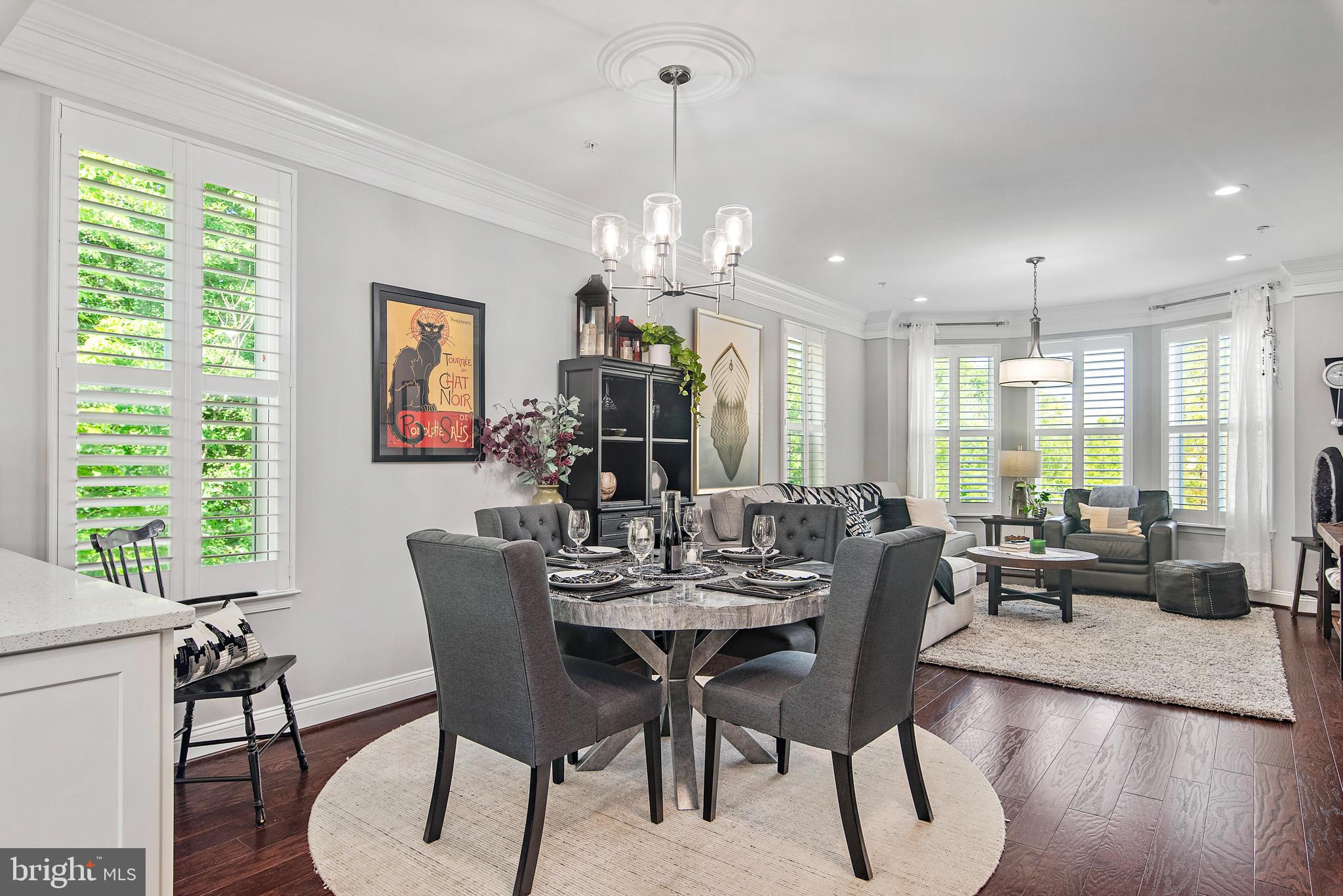 VILLAGE GREENS - Residential