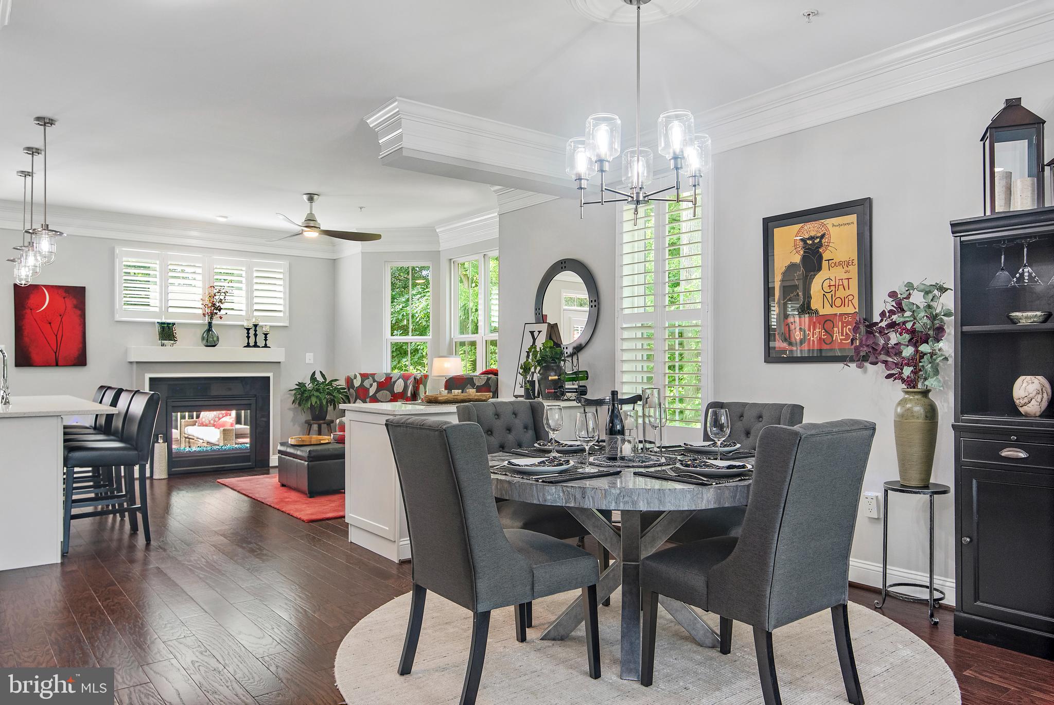 VILLAGE GREENS - Residential