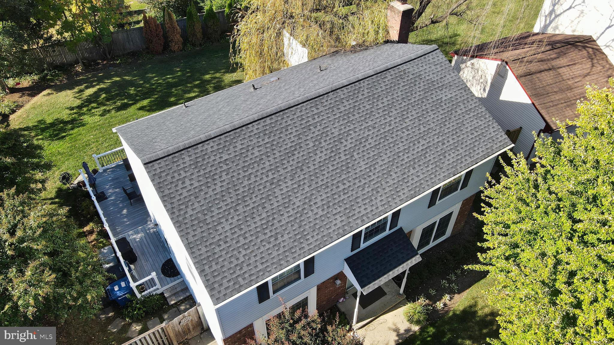 FOUR SEASONS - Residential