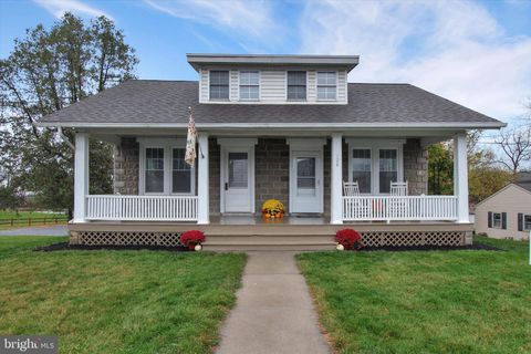 Photo of 120 LIME ST, ELIZABETHTOWN, PA 17022 (MLS # PALA2027838)