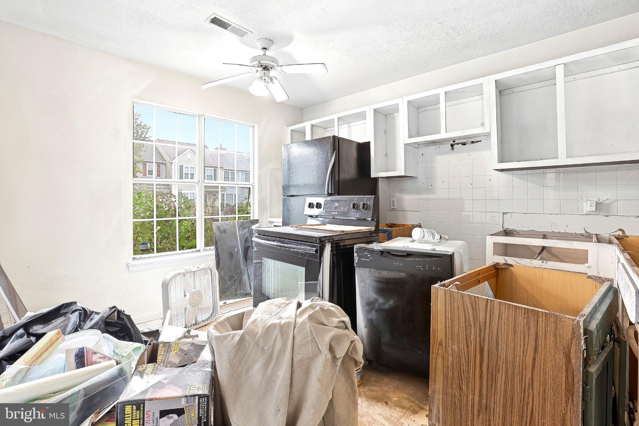 402 WINDSOR RIDGE COURT