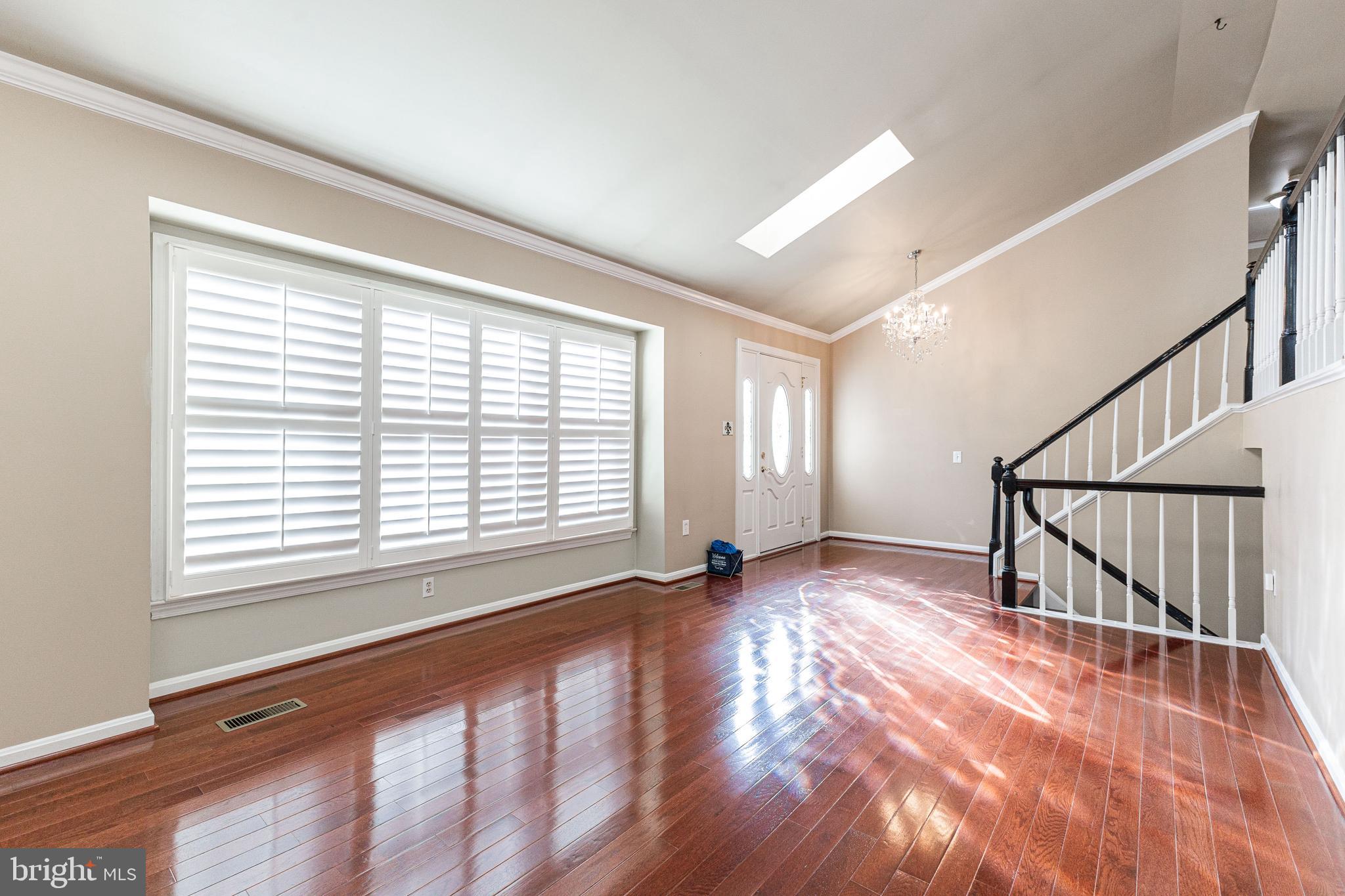 7716 GREEN GARLAND DRIVE