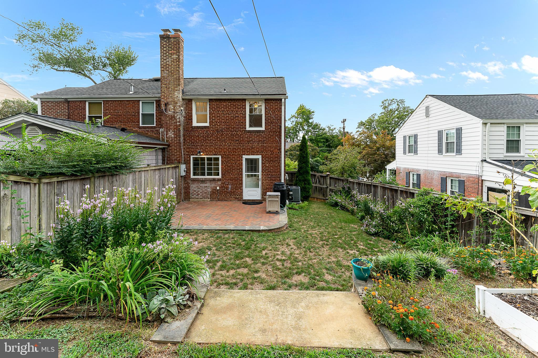 JEFFERSON MANOR - Residential Lease