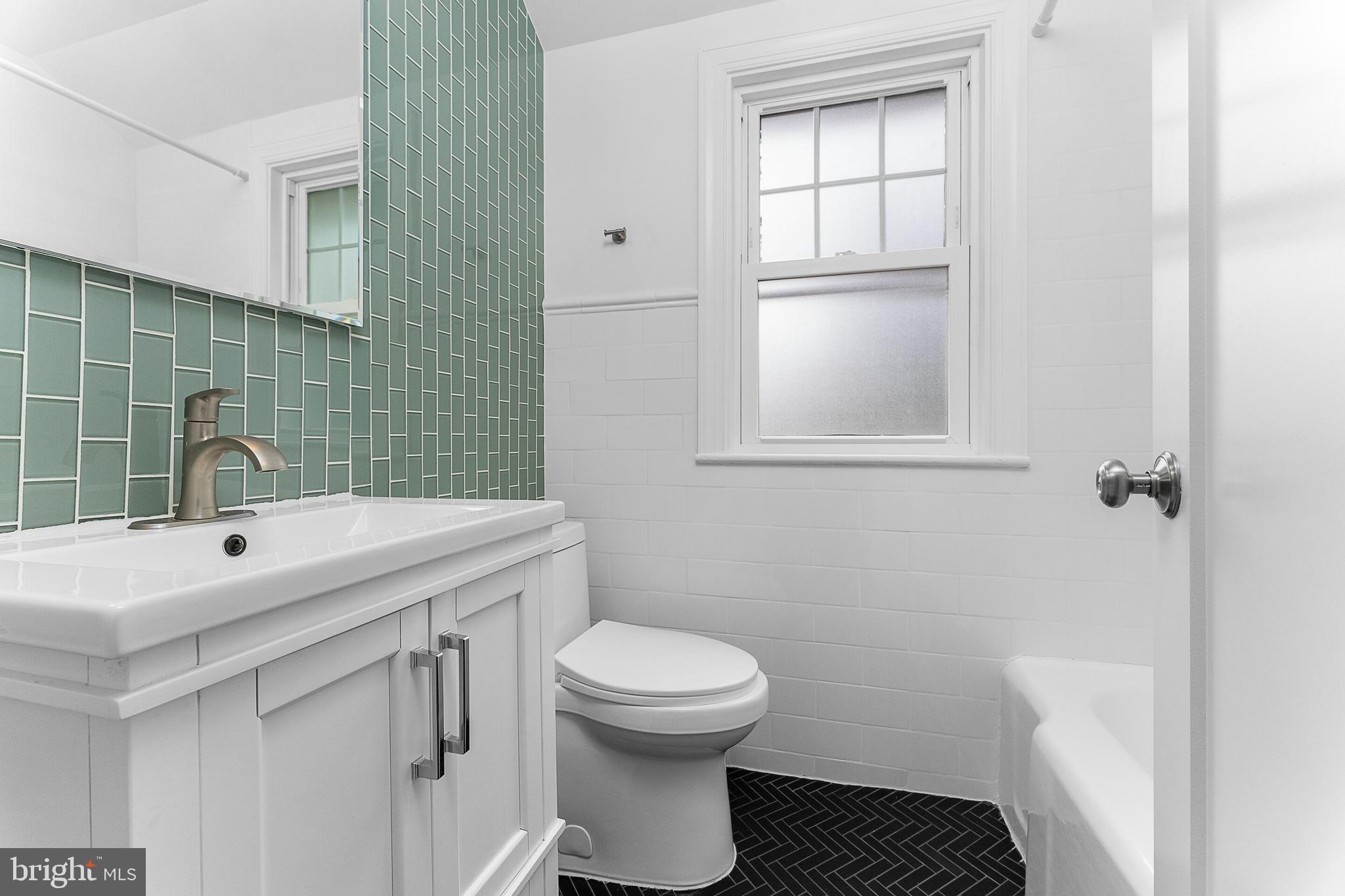 JEFFERSON MANOR - Residential Lease