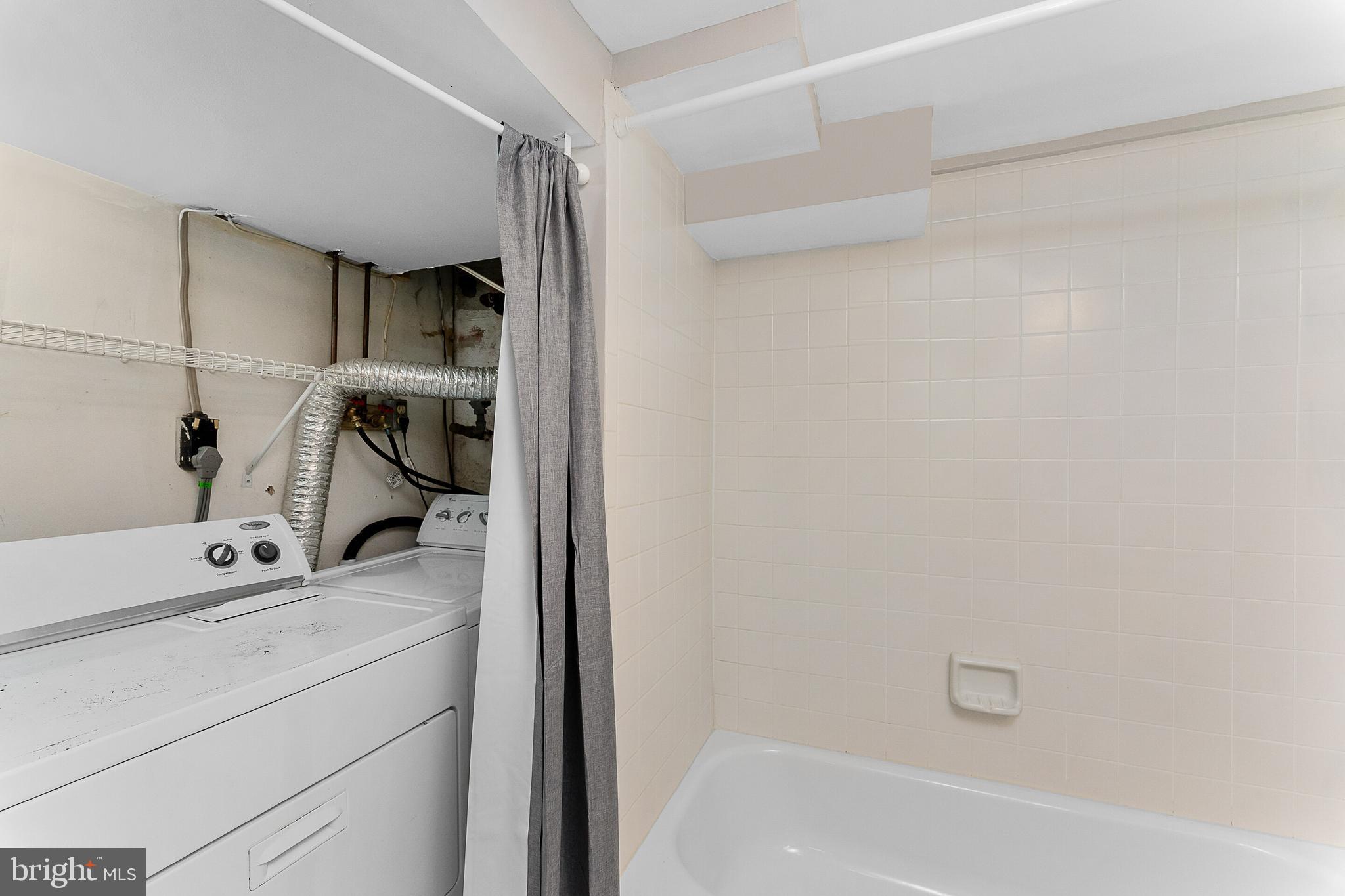 JEFFERSON MANOR - Residential Lease