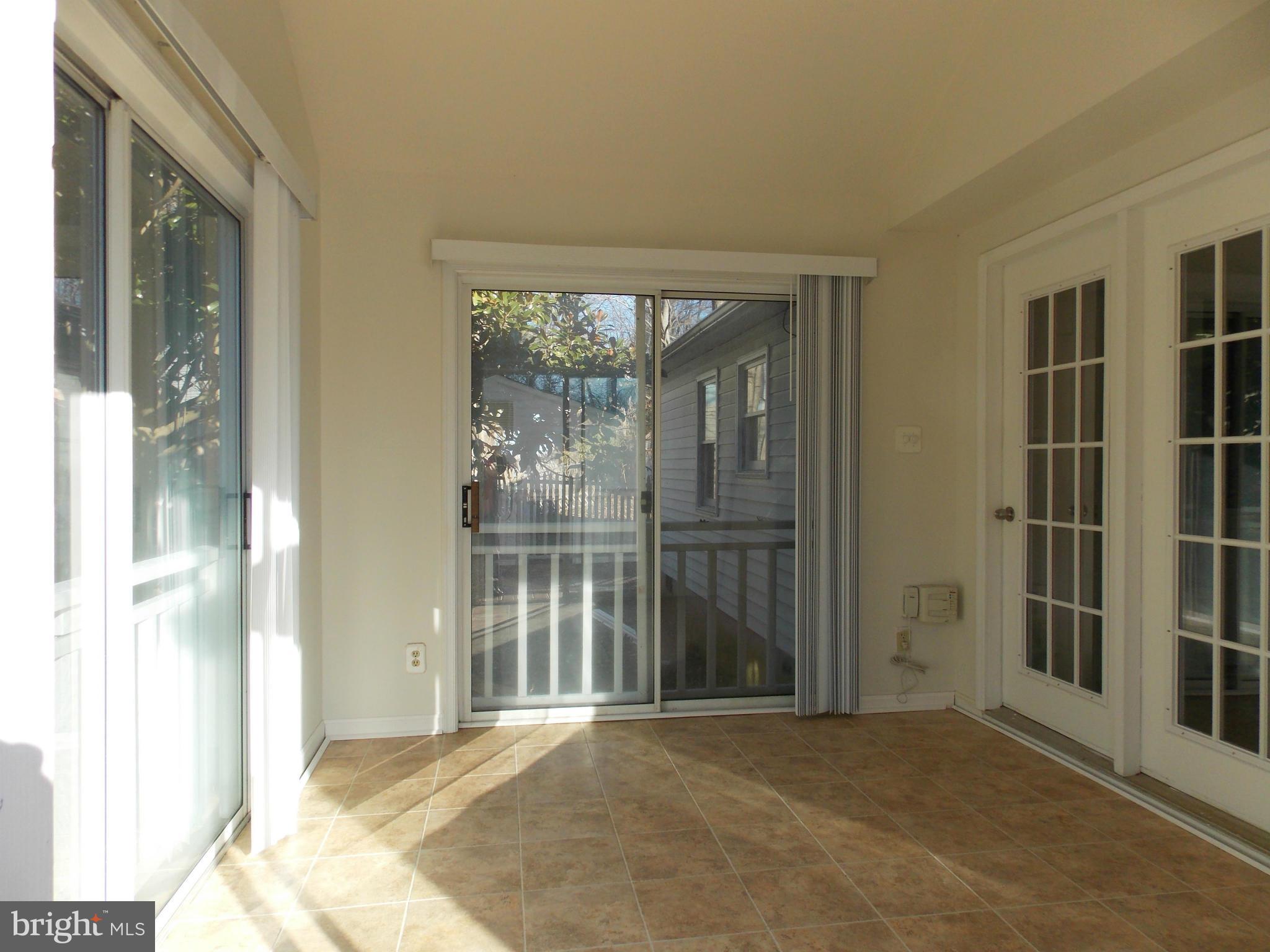 WINDSOR PLACE - Residential