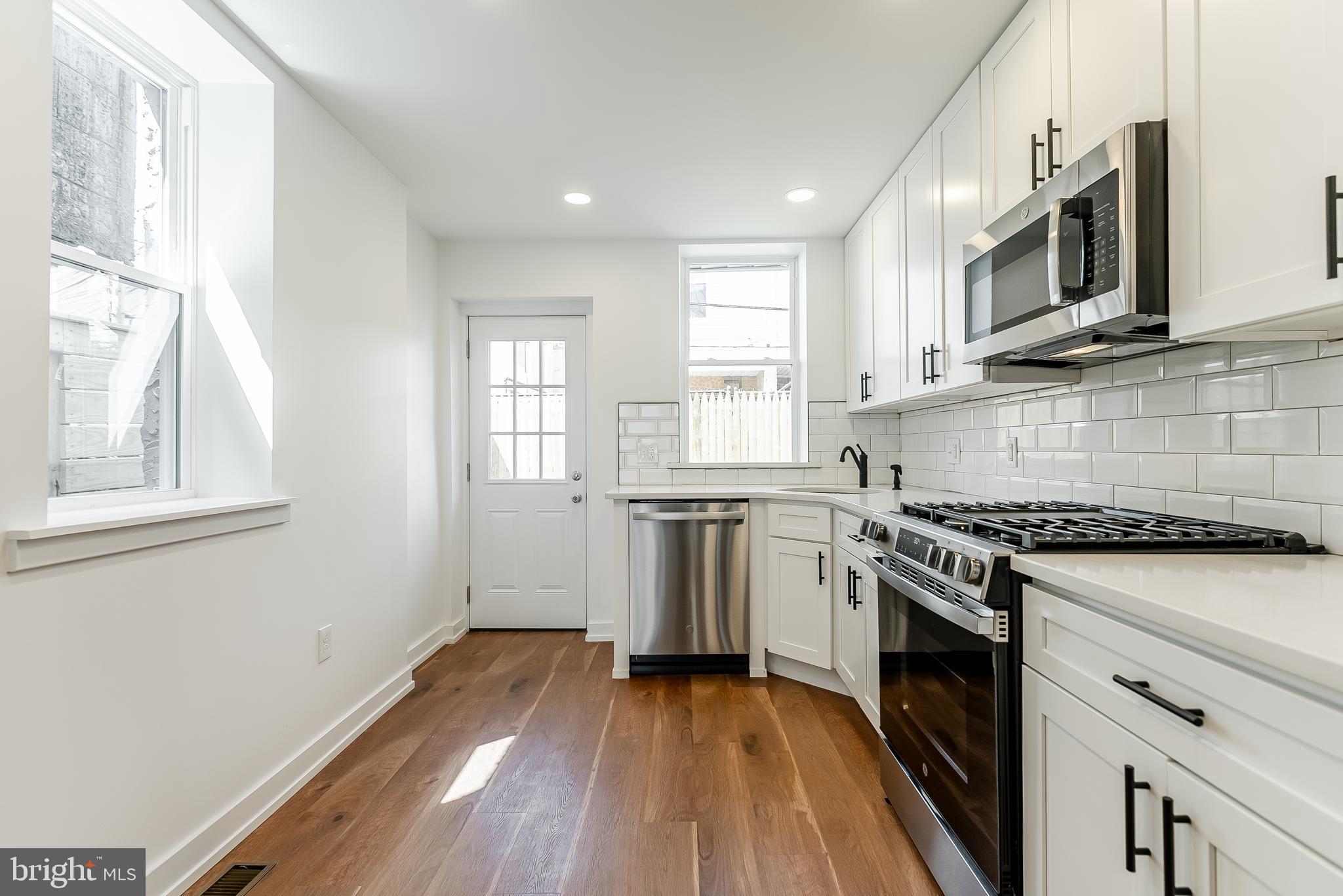 LOWER MOYAMENSING - Residential