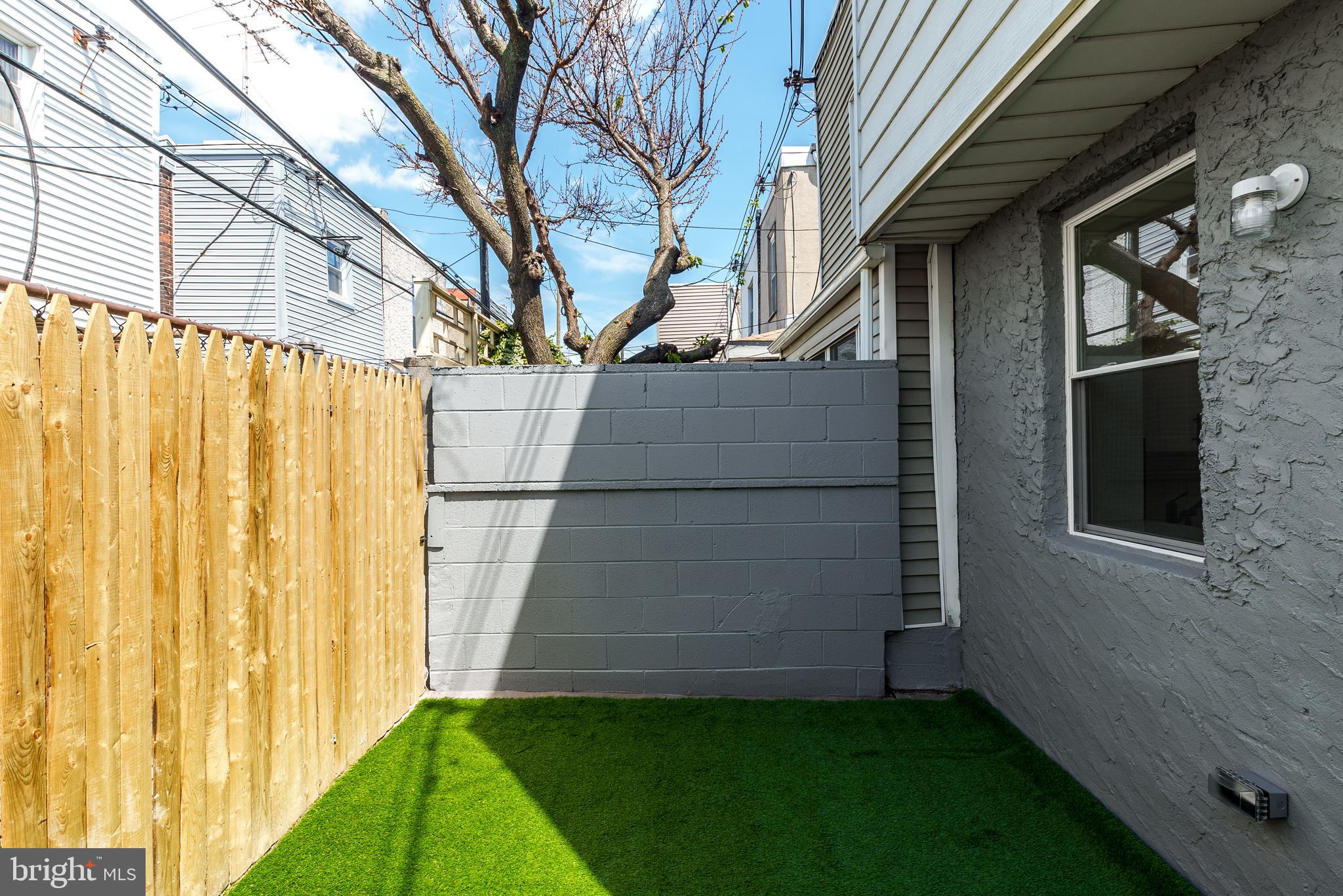 LOWER MOYAMENSING - Residential