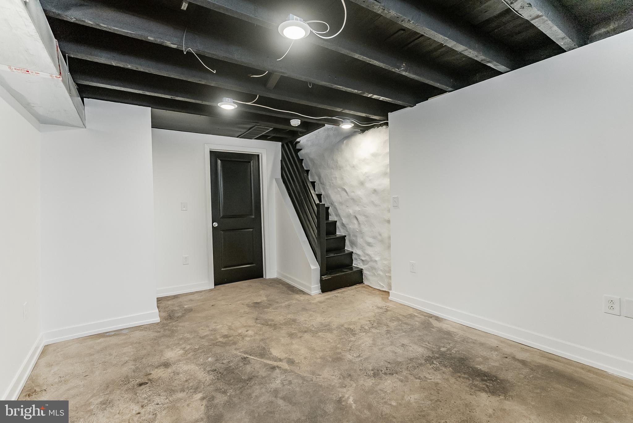 LOWER MOYAMENSING - Residential