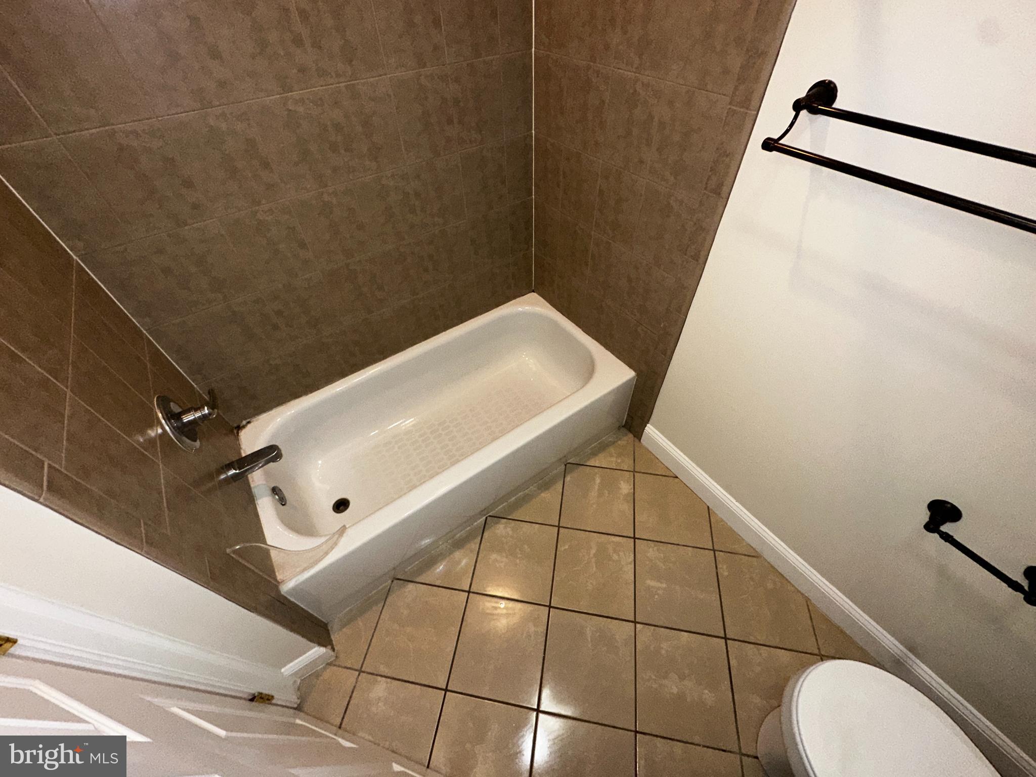 GRADUATE HOSPITAL - Residential