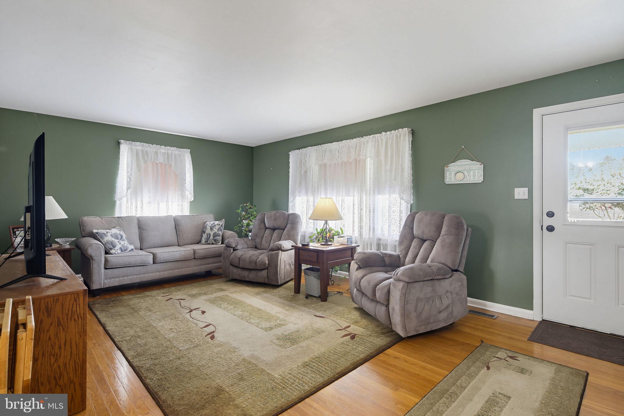 427 CLEAR RIDGE ROAD