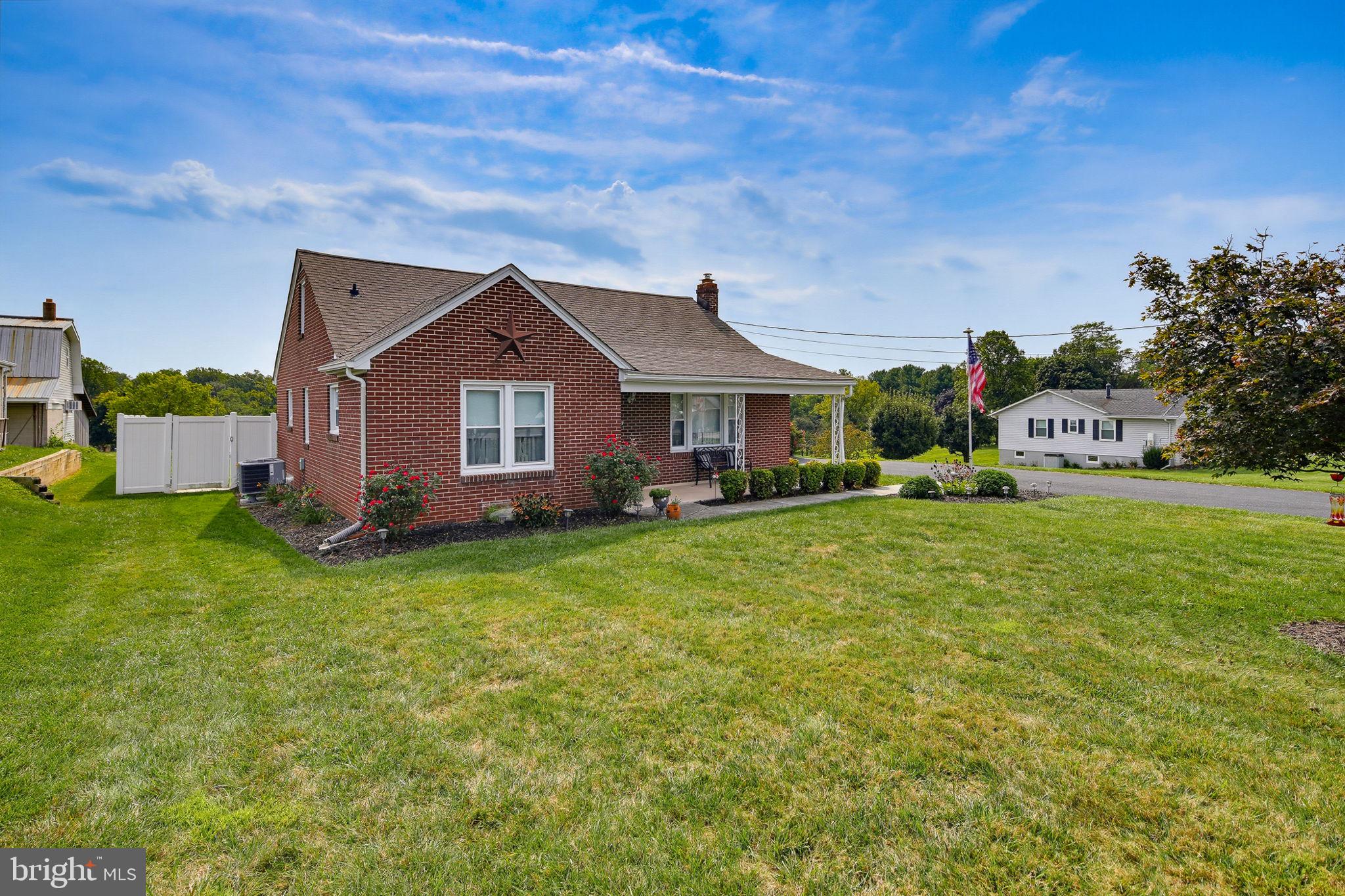 427 CLEAR RIDGE ROAD