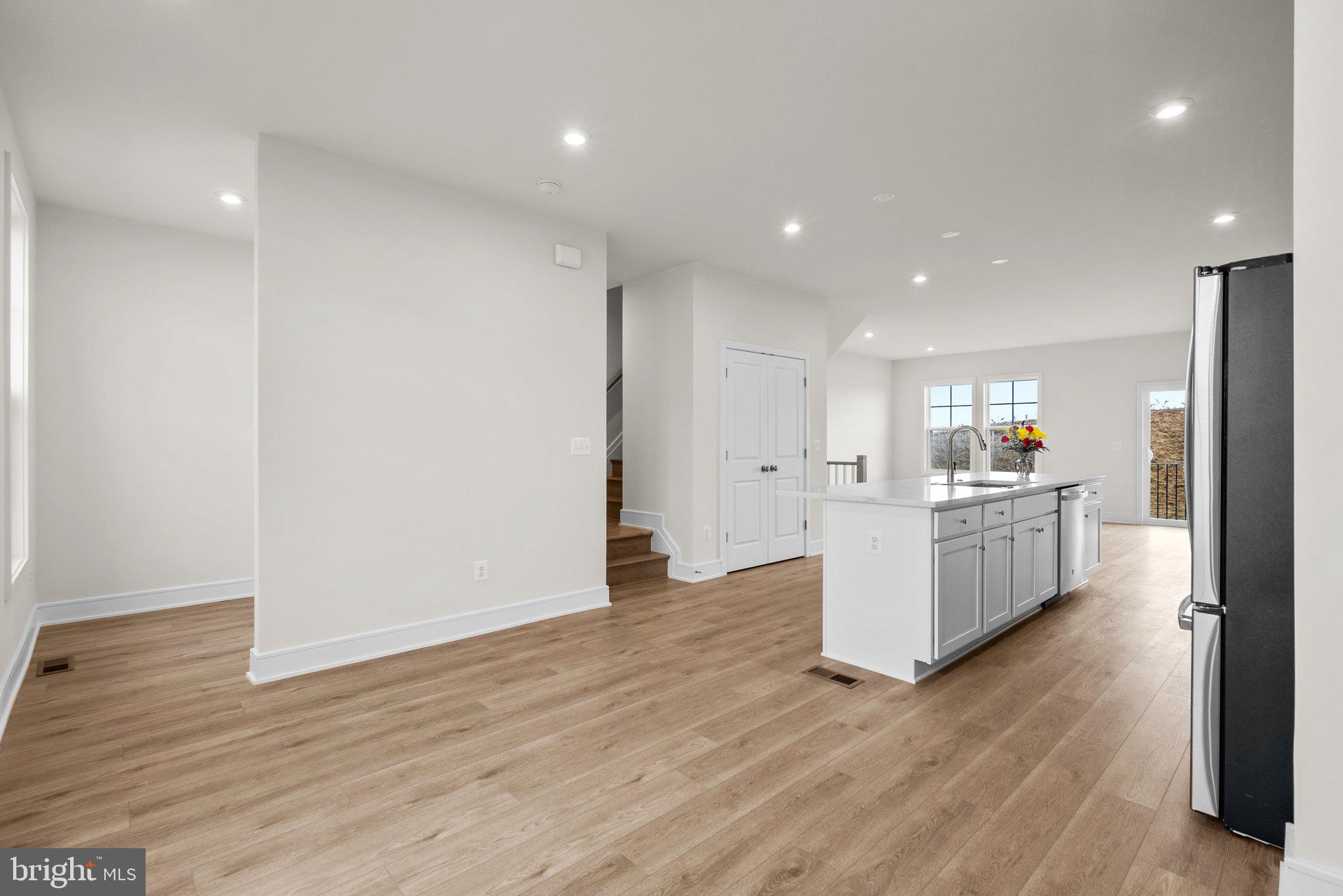 LAKE FREDERICK - Residential