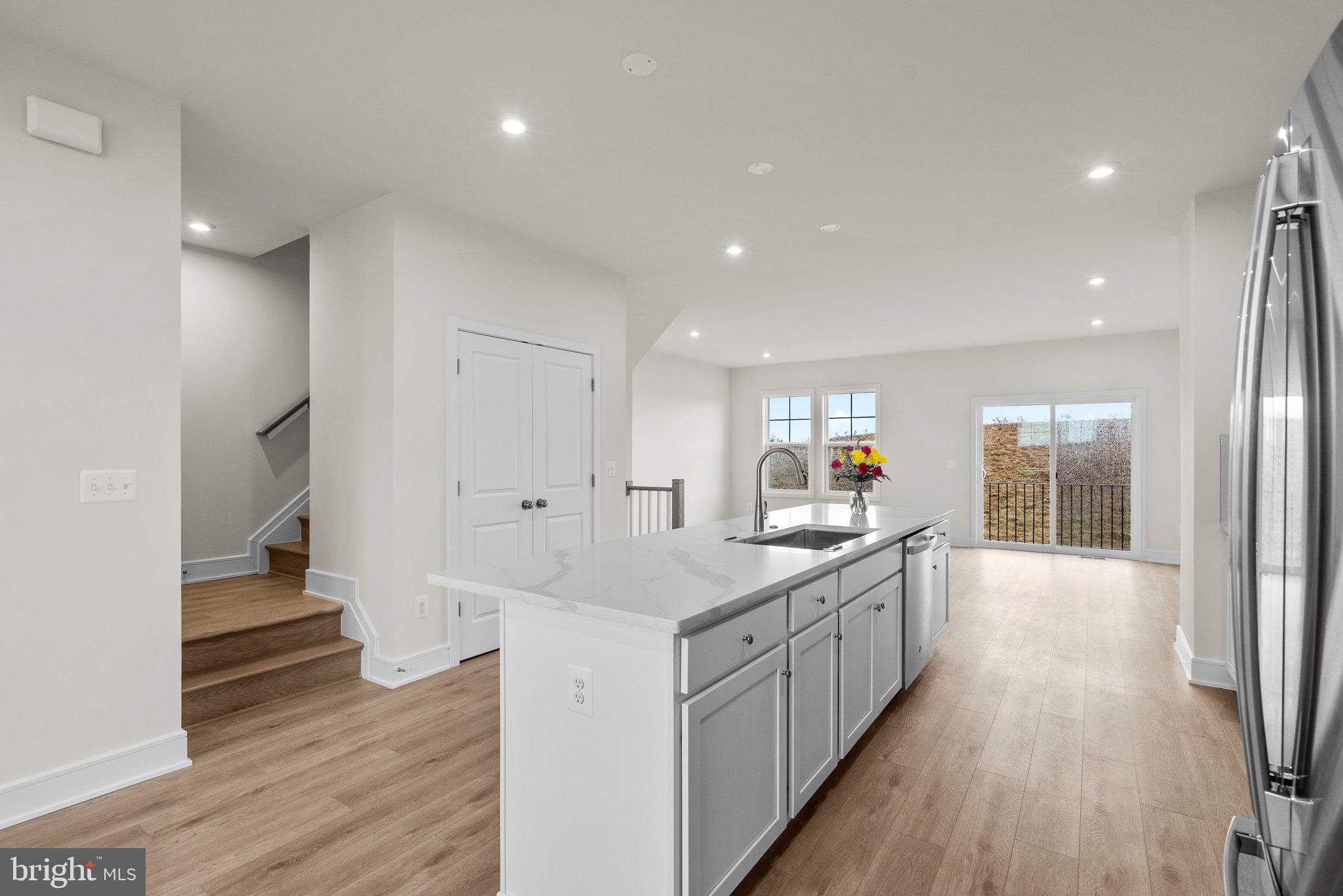 LAKE FREDERICK - Residential