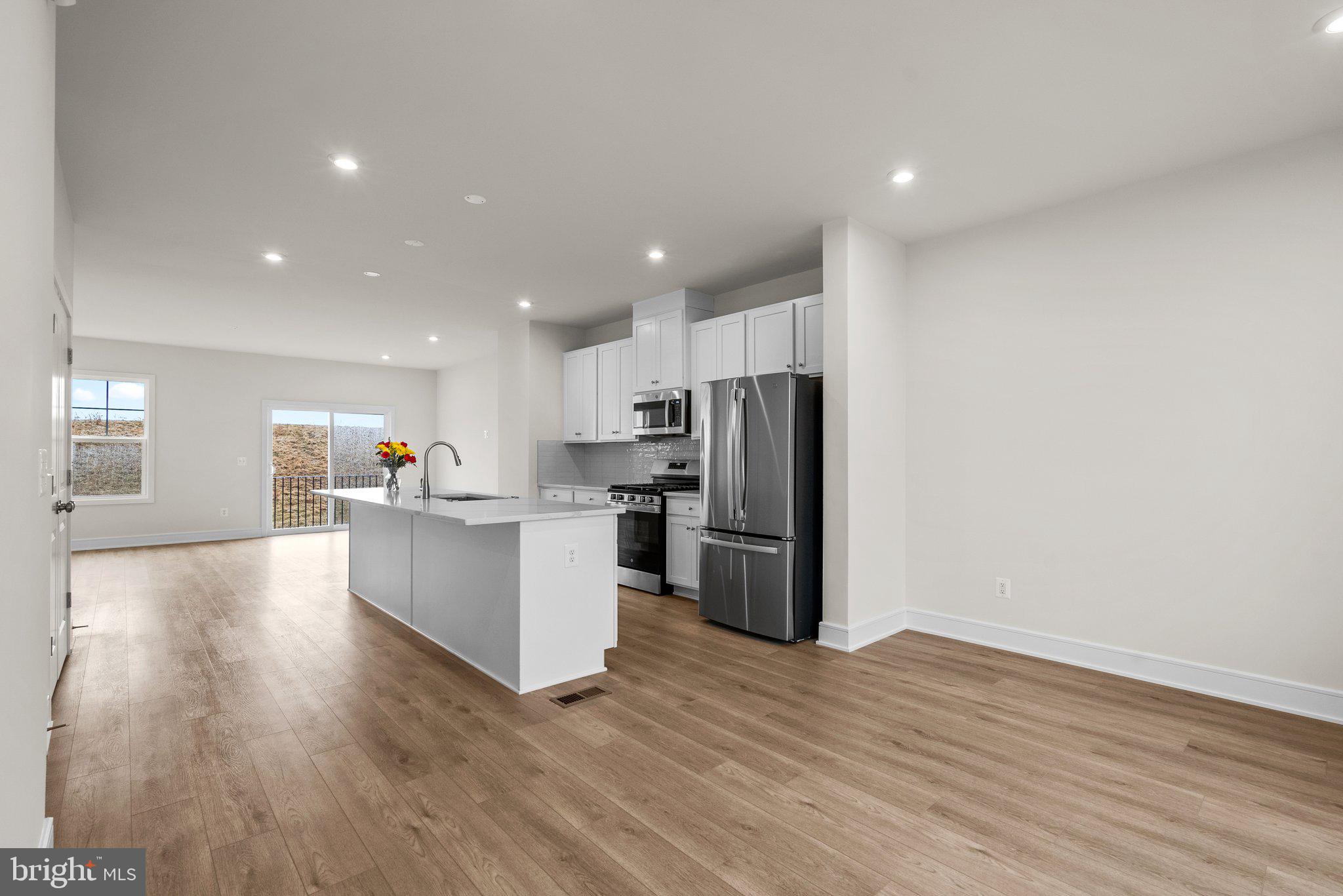 LAKE FREDERICK - Residential