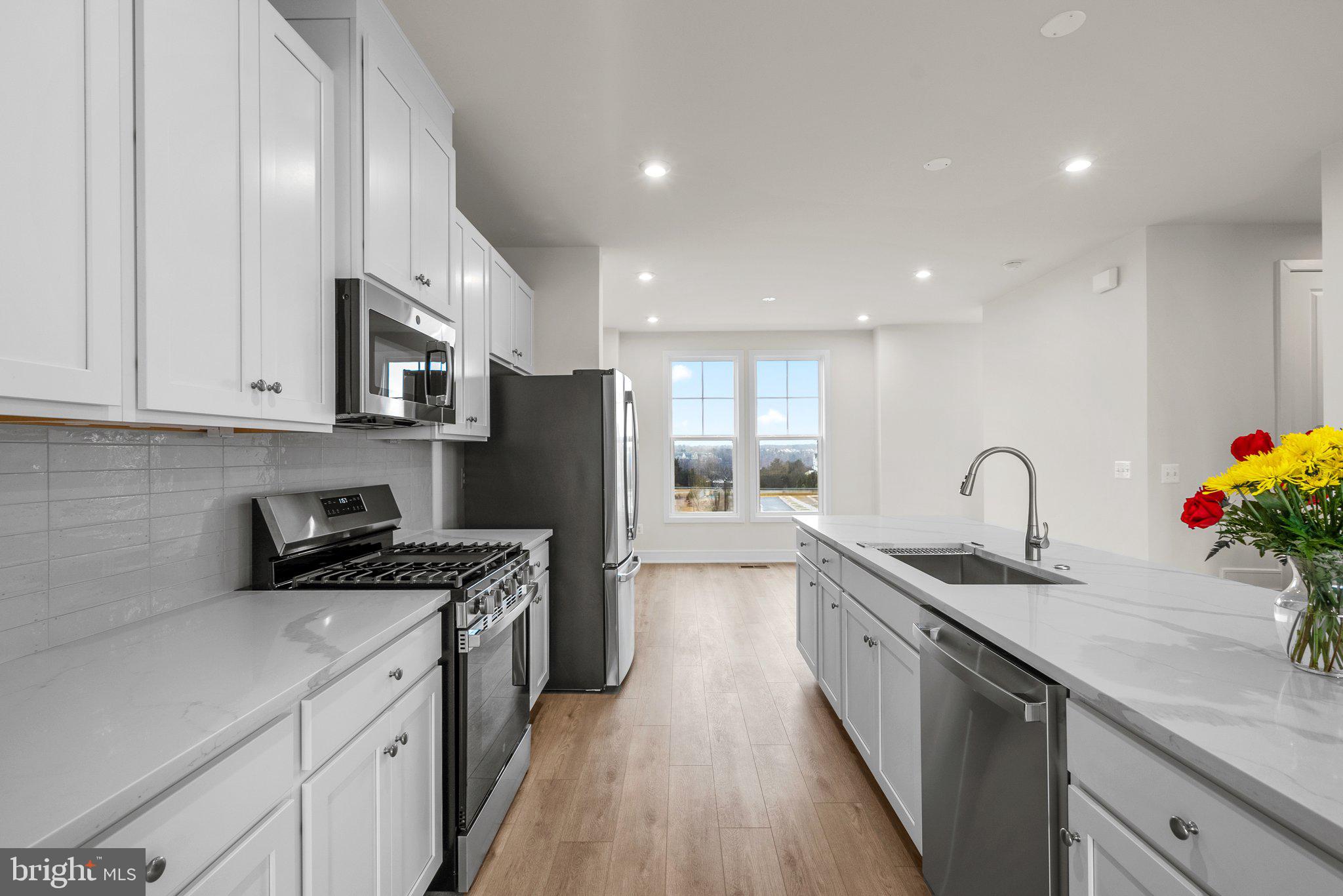 LAKE FREDERICK - Residential