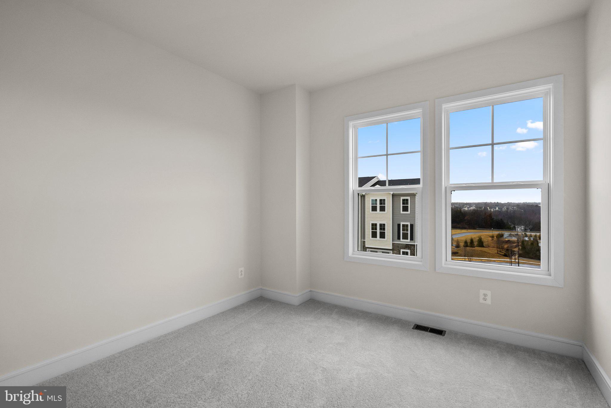 LAKE FREDERICK - Residential