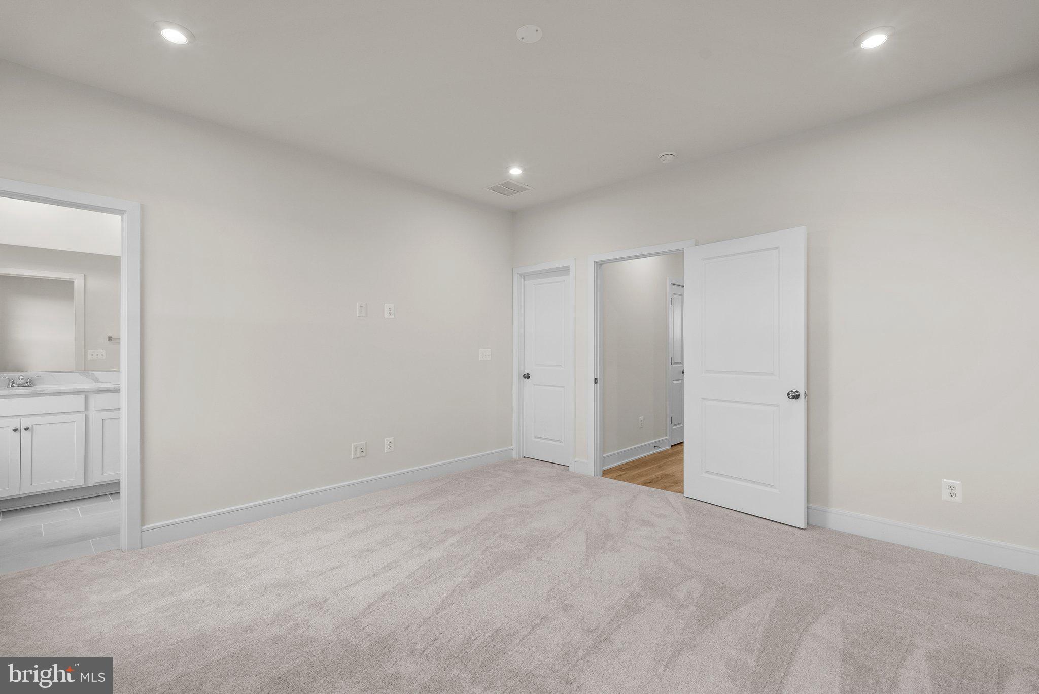 LAKE FREDERICK - Residential