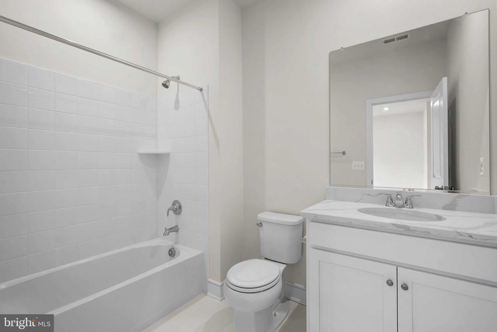 LAKE FREDERICK - Residential