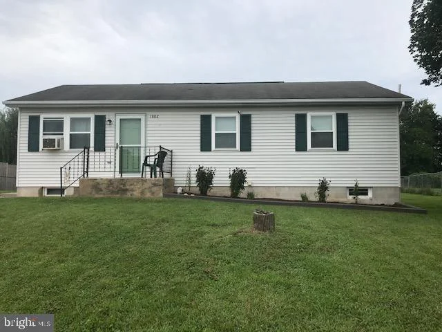 1882 Red Wing Lane, Dover, PA 17315