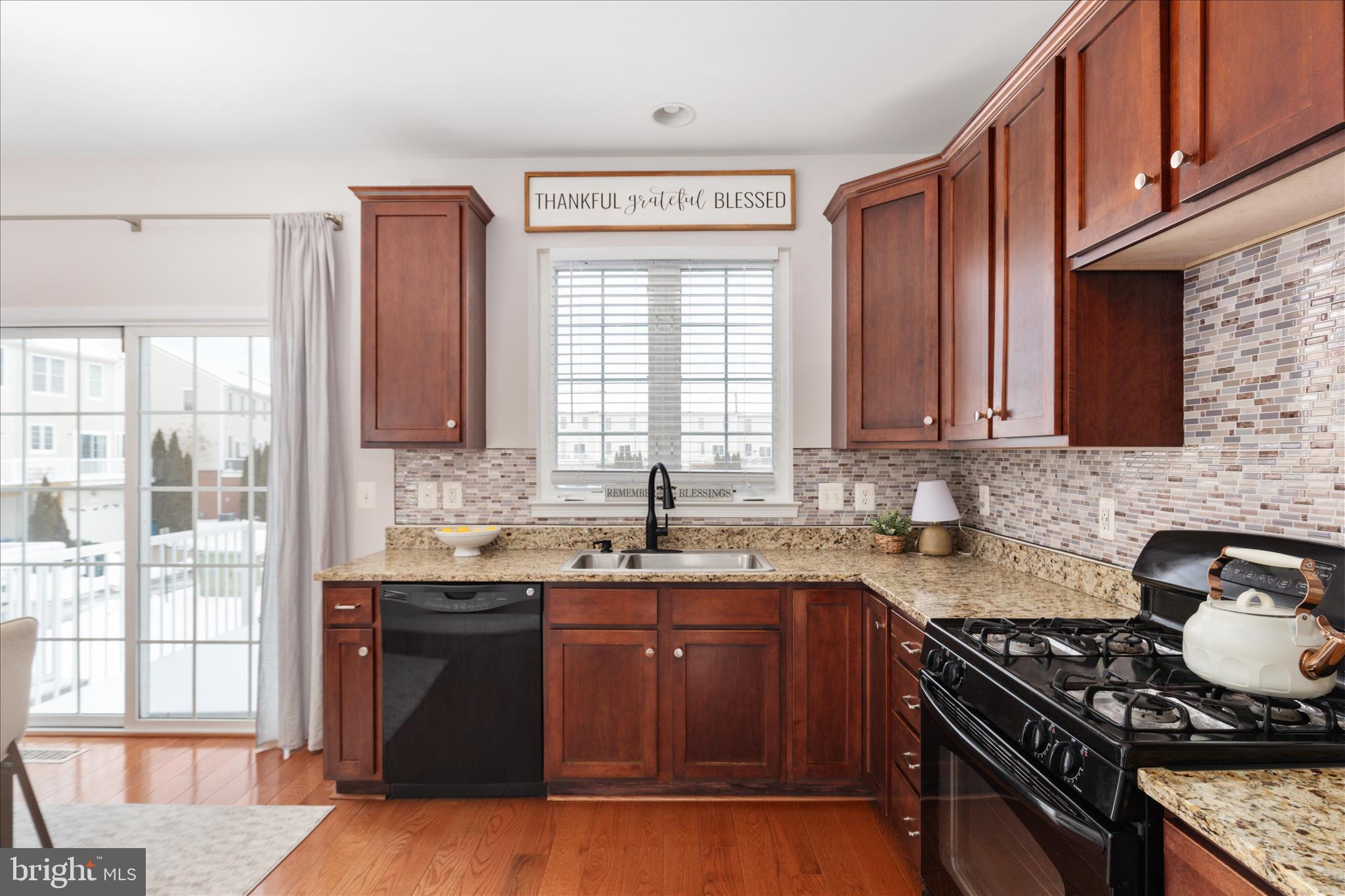 AMBERLEA AT SOUTH RIDING - Residential