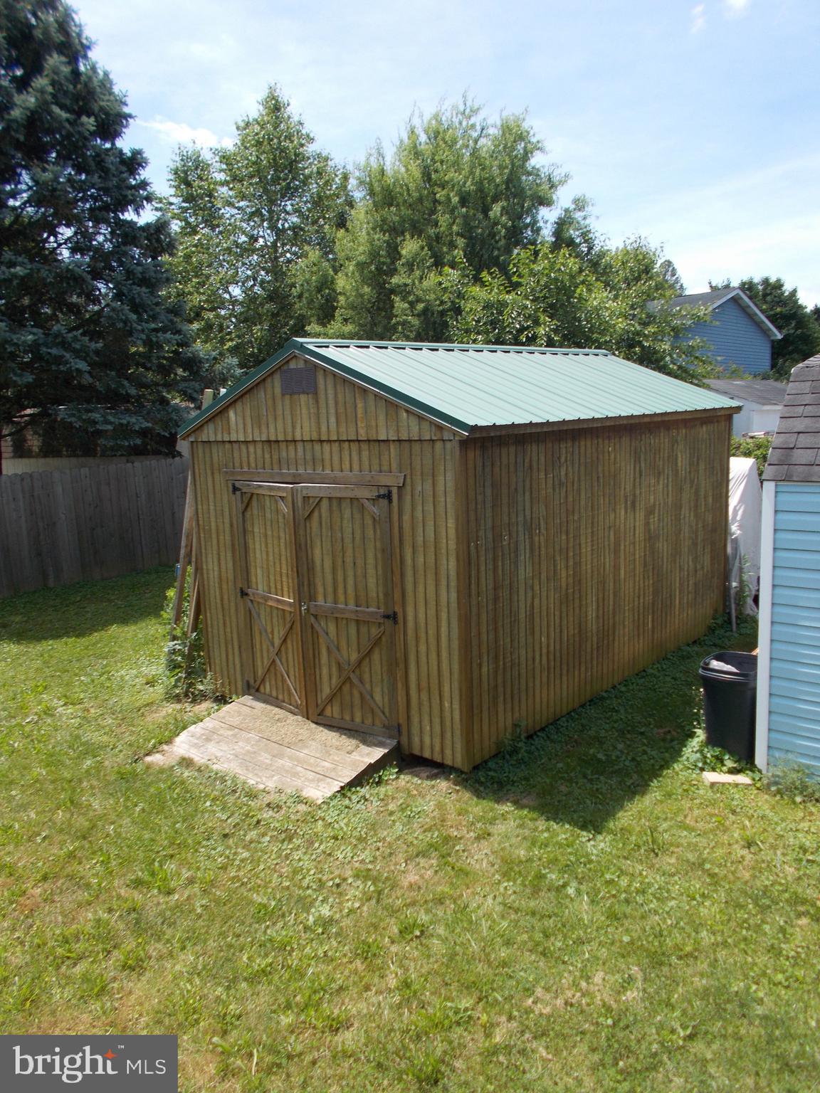 WHISPERING VALLEY - Residential