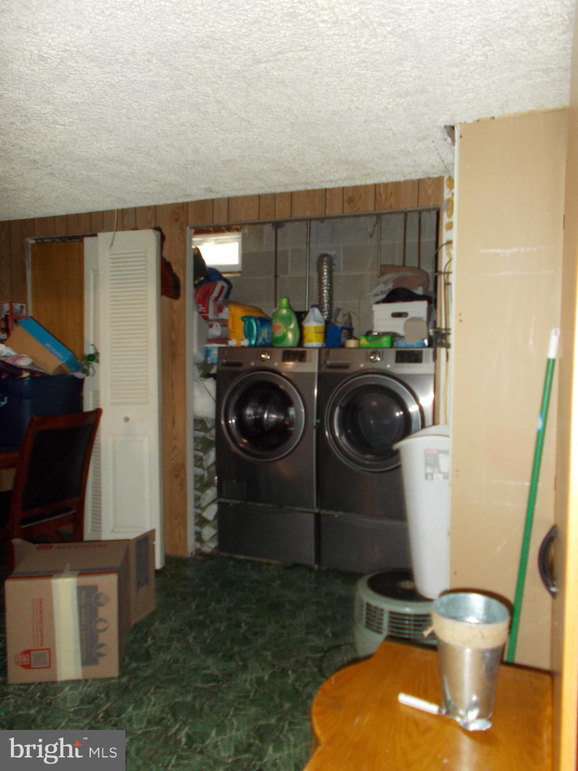 WHISPERING VALLEY - Residential