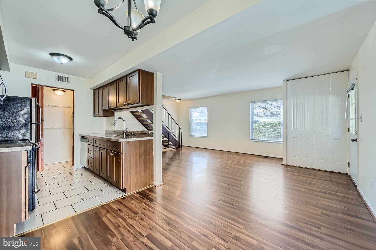 BROOKSHIRE - Residential Lease