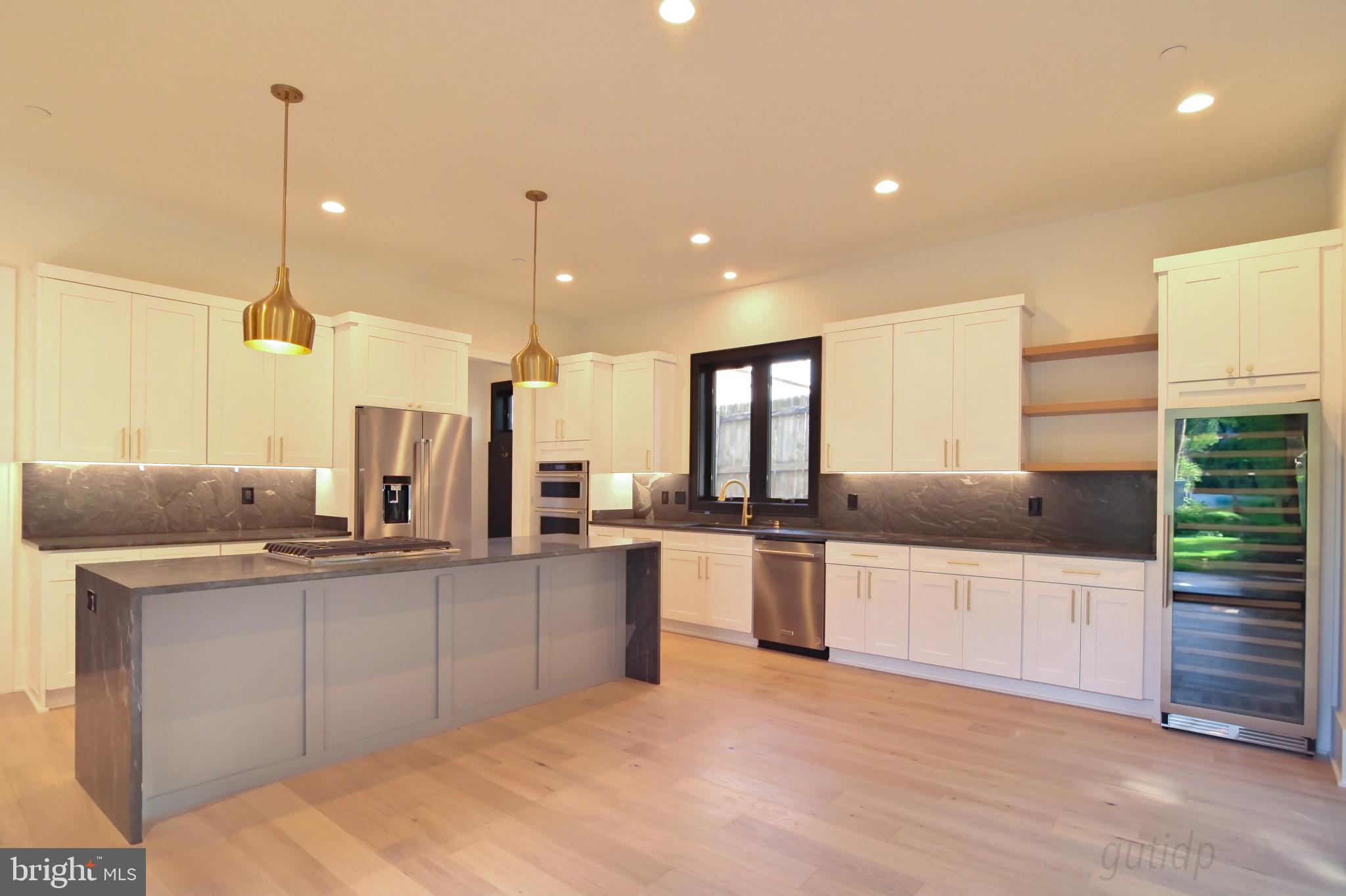 FOREST GLEN - Residential