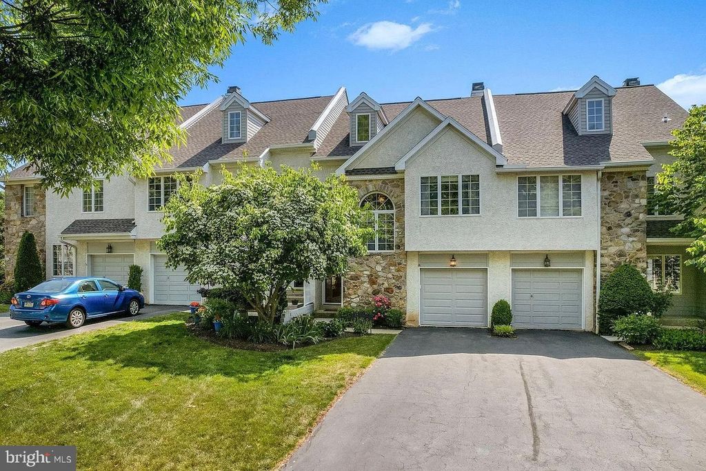 Photo of 524 E Saxony Drive #524, EXTON, PA 19341 (MLS # PACT2116134)