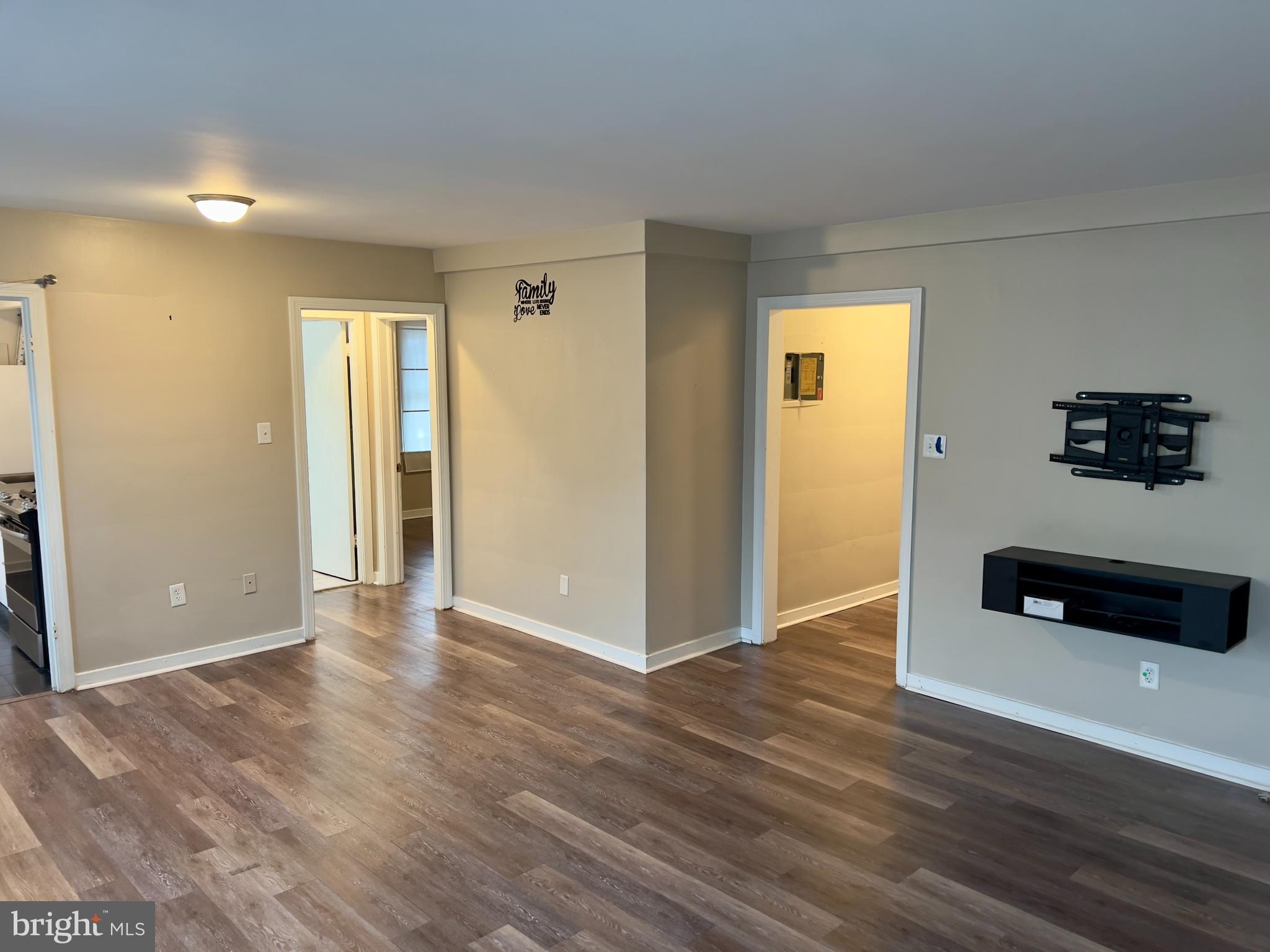 ARLINGTON - Residential