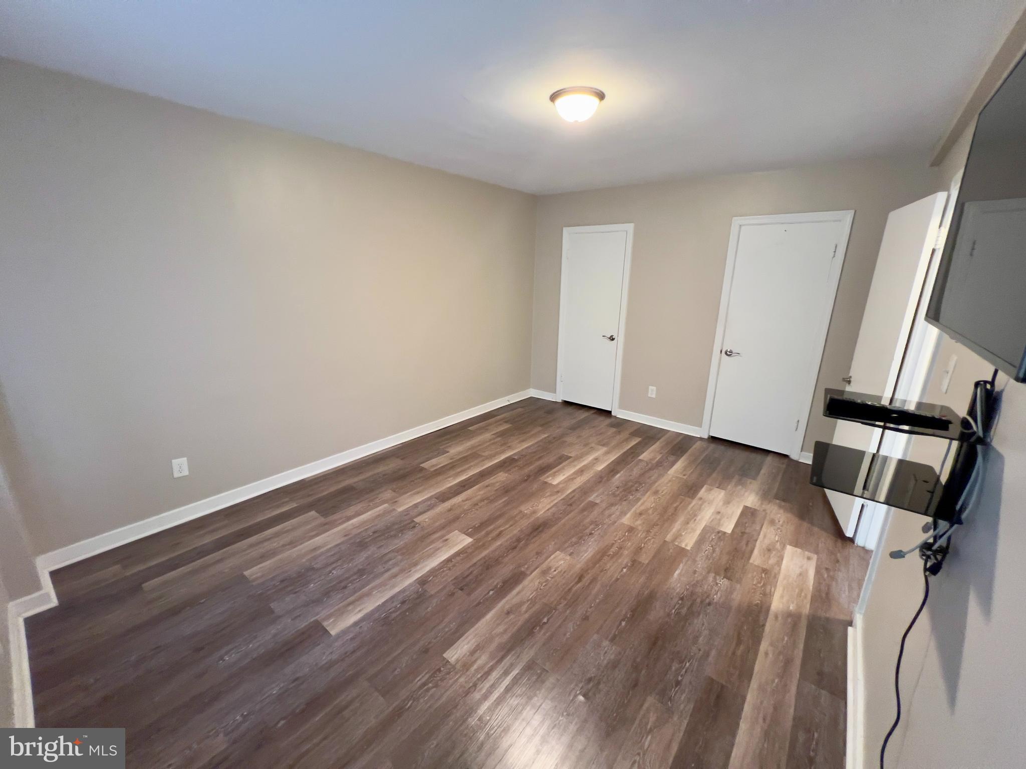 ARLINGTON - Residential