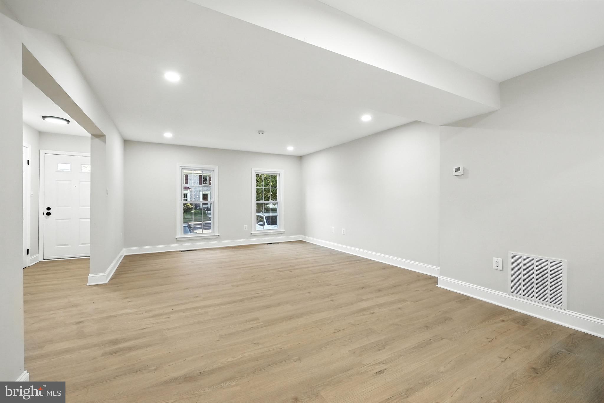 COUNTRY CREEK - Residential