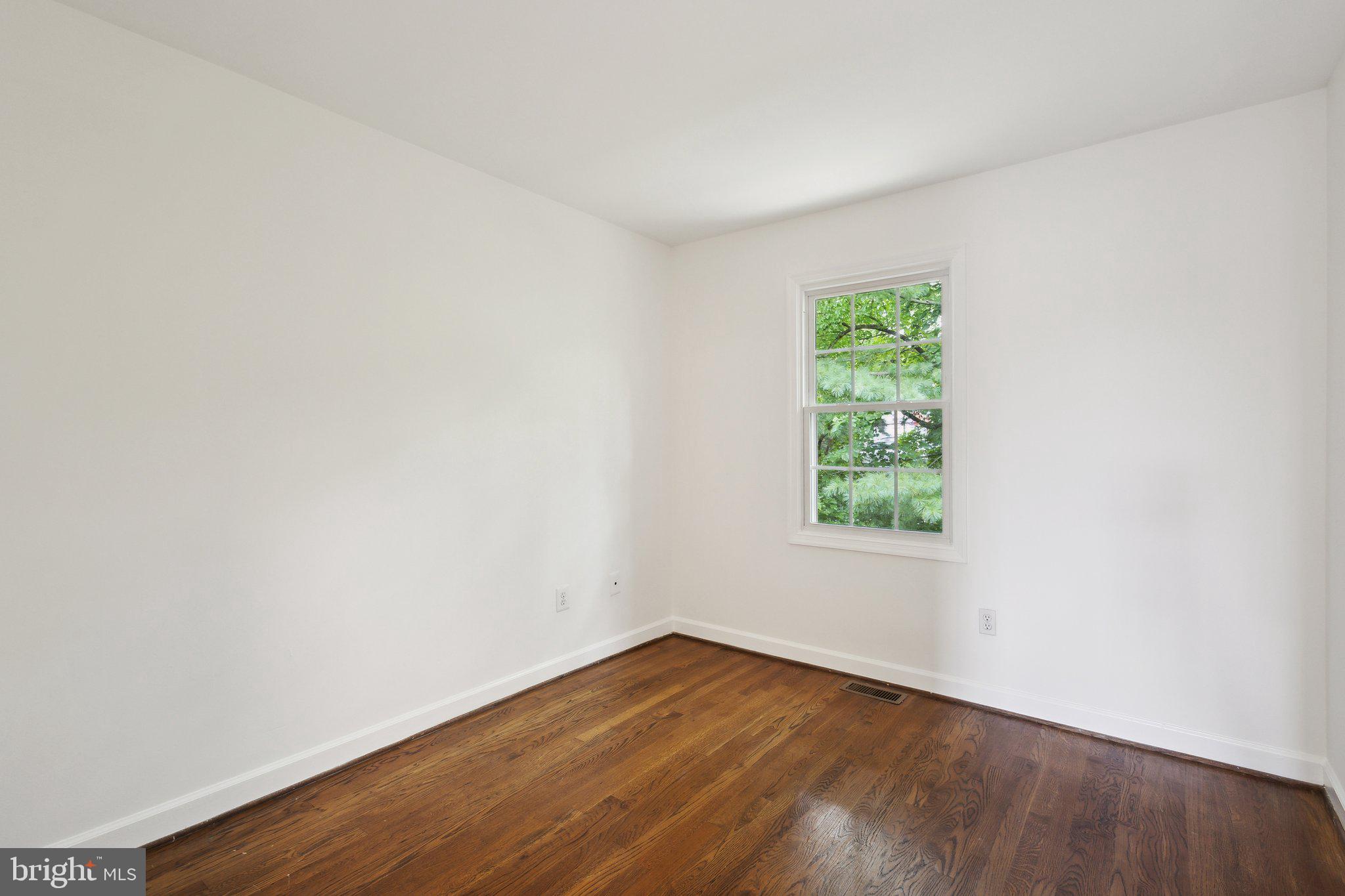 AUTUMN CHASE - Residential