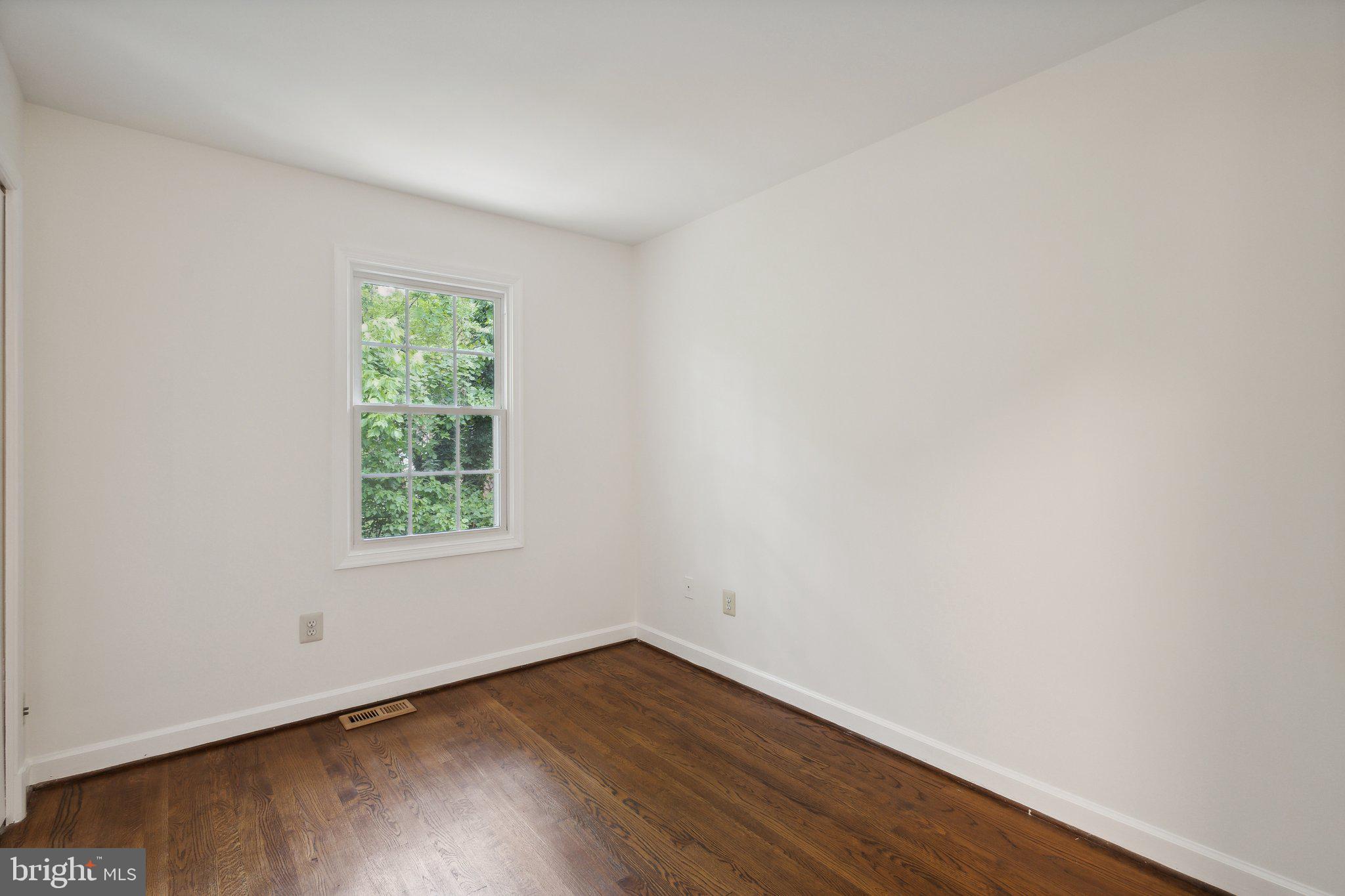 AUTUMN CHASE - Residential