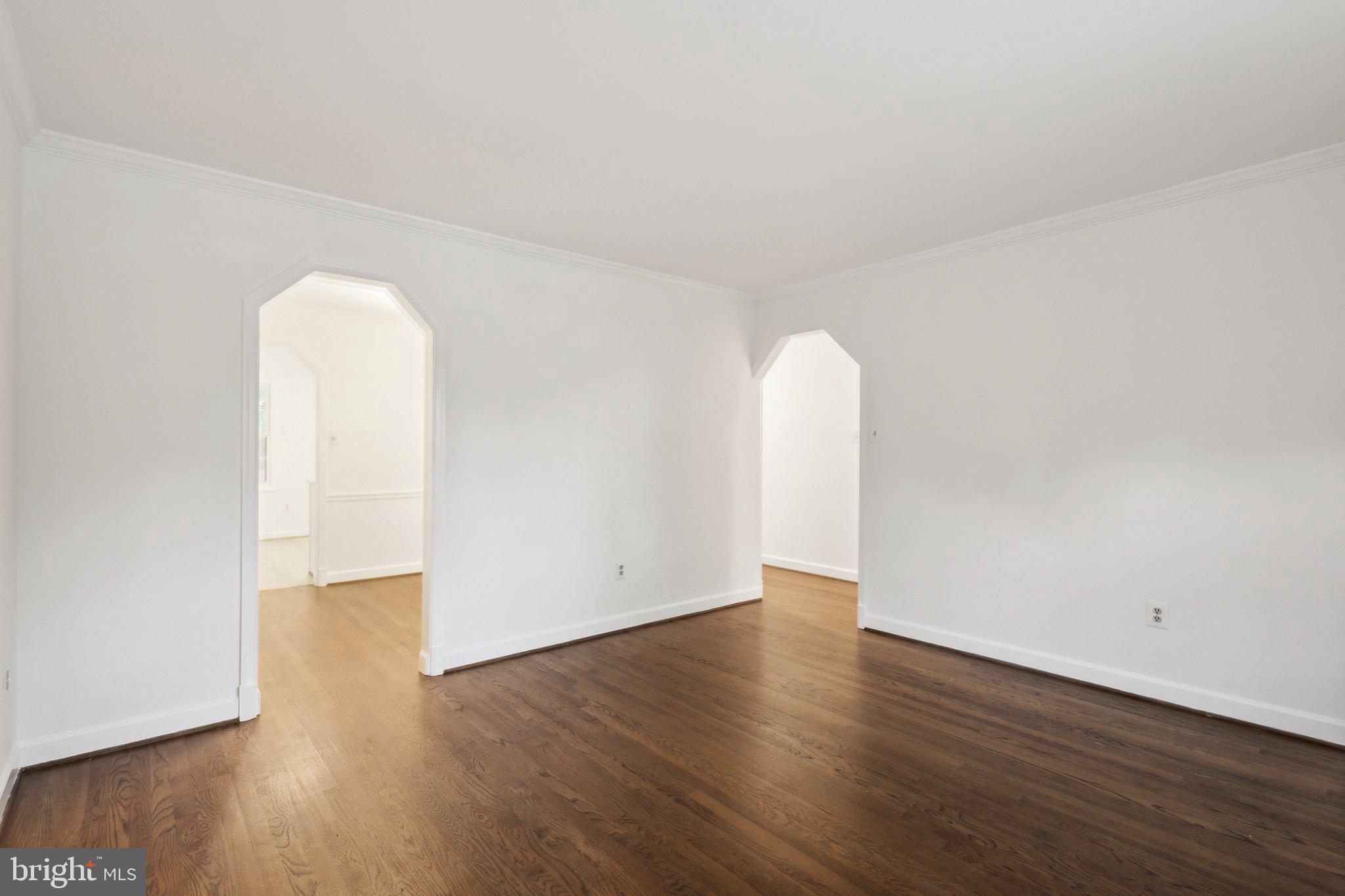 AUTUMN CHASE - Residential