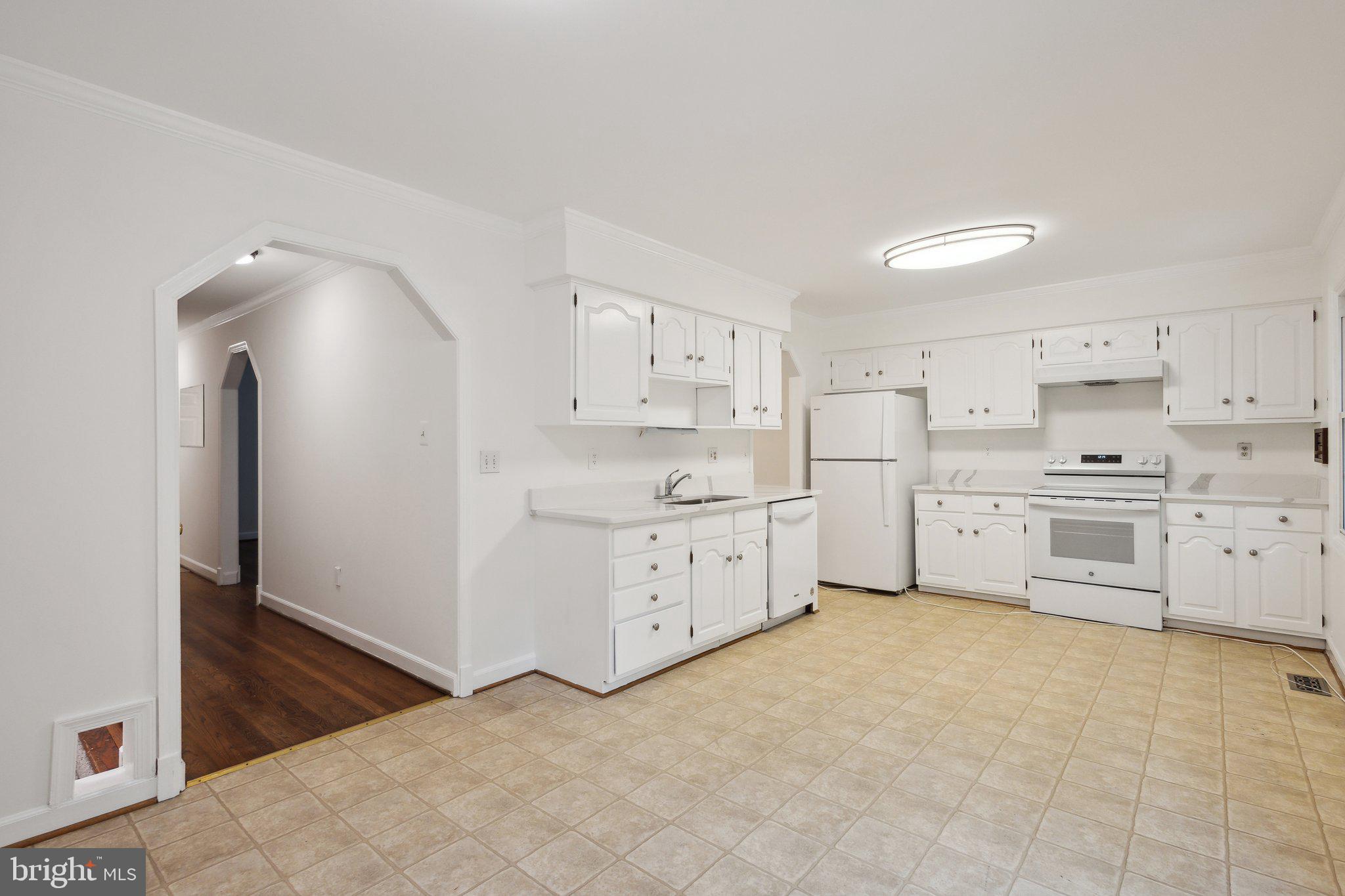 AUTUMN CHASE - Residential