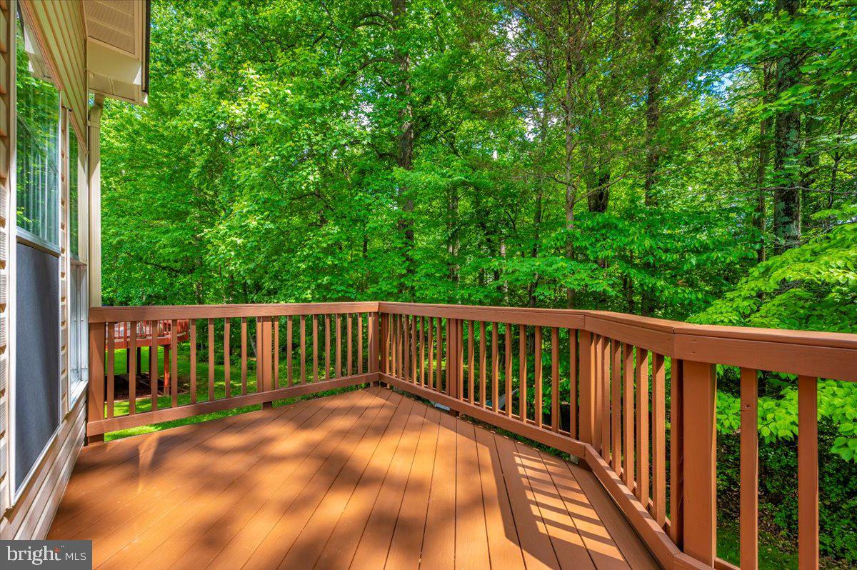 JAMES CREEK - Residential