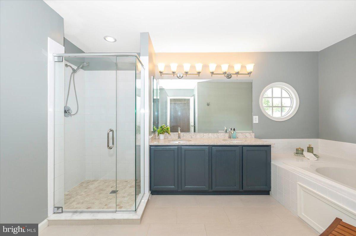 JAMES CREEK - Residential