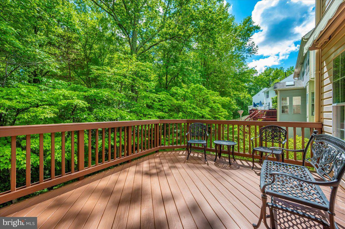 JAMES CREEK - Residential