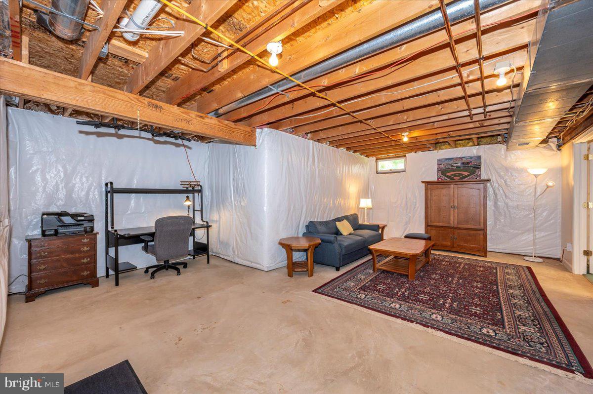 JAMES CREEK - Residential