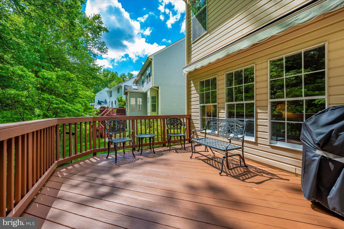 JAMES CREEK - Residential