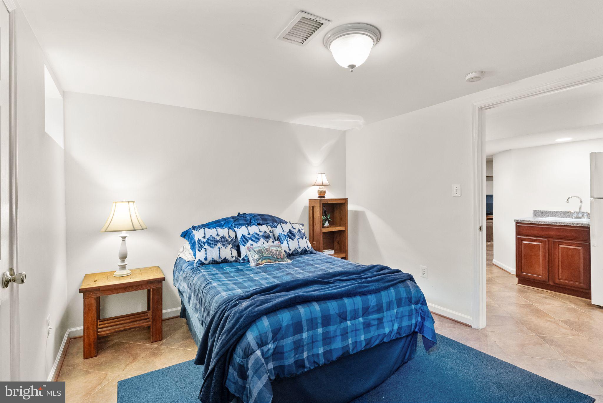 COMPTON HEIGHTS - Residential