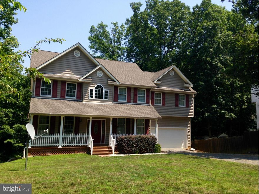 LOTS of house. Beautiful Home, 4 Bedrooms, 2.5 Baths, Big Master Bedroom with Master Bath new floors, Huge Walking Closet, Dinning Room, Living Room, 2 Car Garage w Remotes, Back Deck, Front Porch, lots of Cabinets in Kitchen, Stainless Steel Appliances, Separate Laundry Room, Full Basement...NOTE: seller has replaced carpet in selected areas upstairs. Some closing help (ask for details)