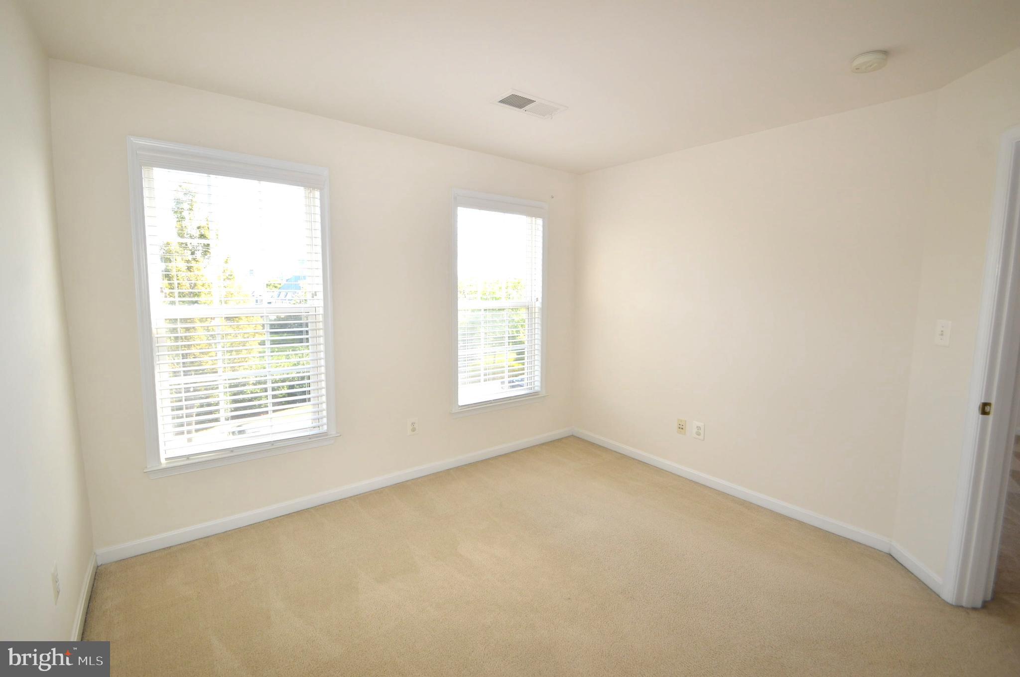 STONE RIDGE - Residential Lease